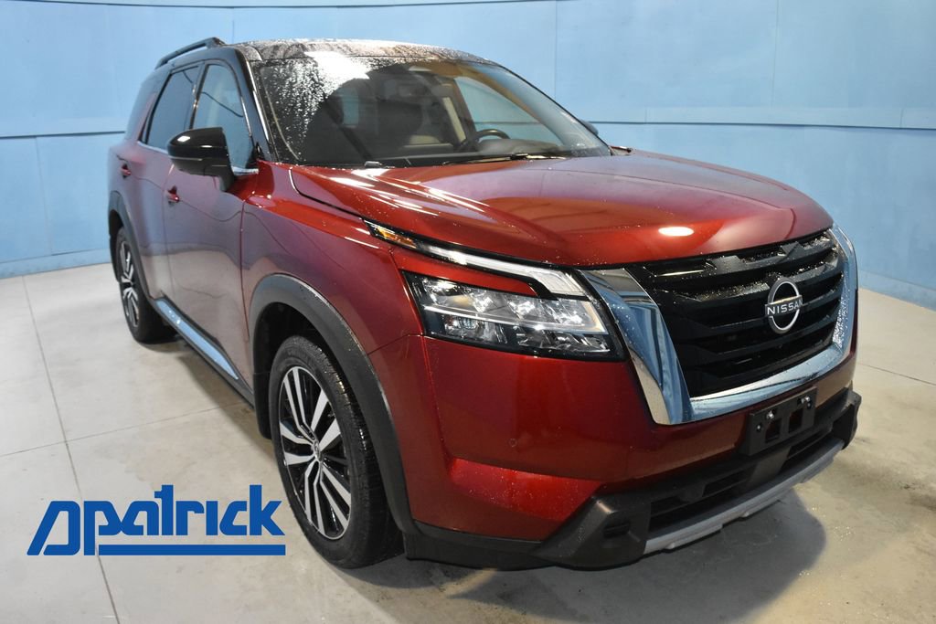 2024 Nissan Pathfinder Platinum photo 2