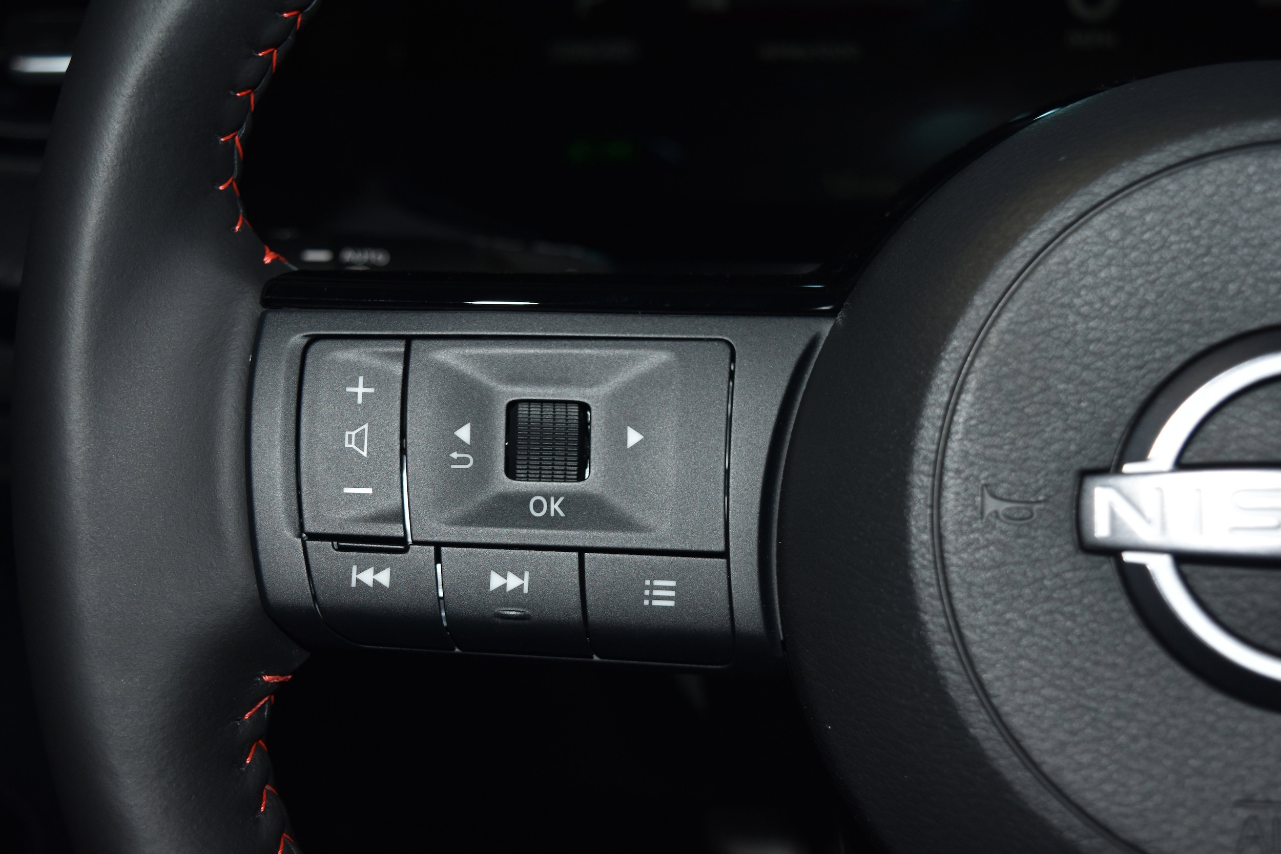 2026 Nissan KICKS SR AWD - Photo 6
