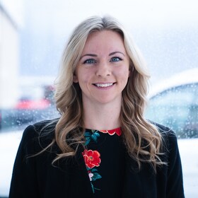 Staff member Lauren Branch from ID_33dd8bb512d9