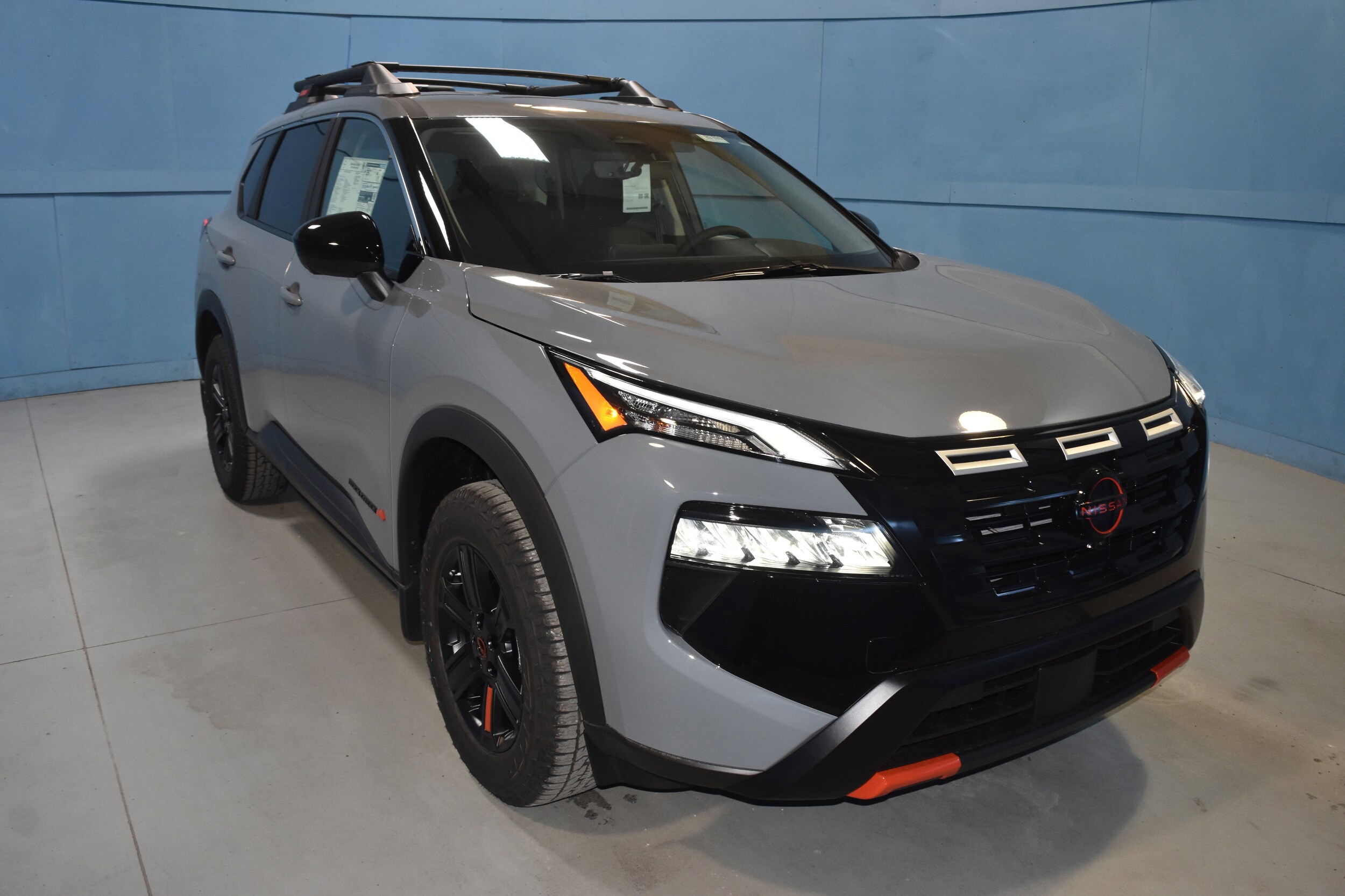 2026 Nissan Rogue SV photo 2