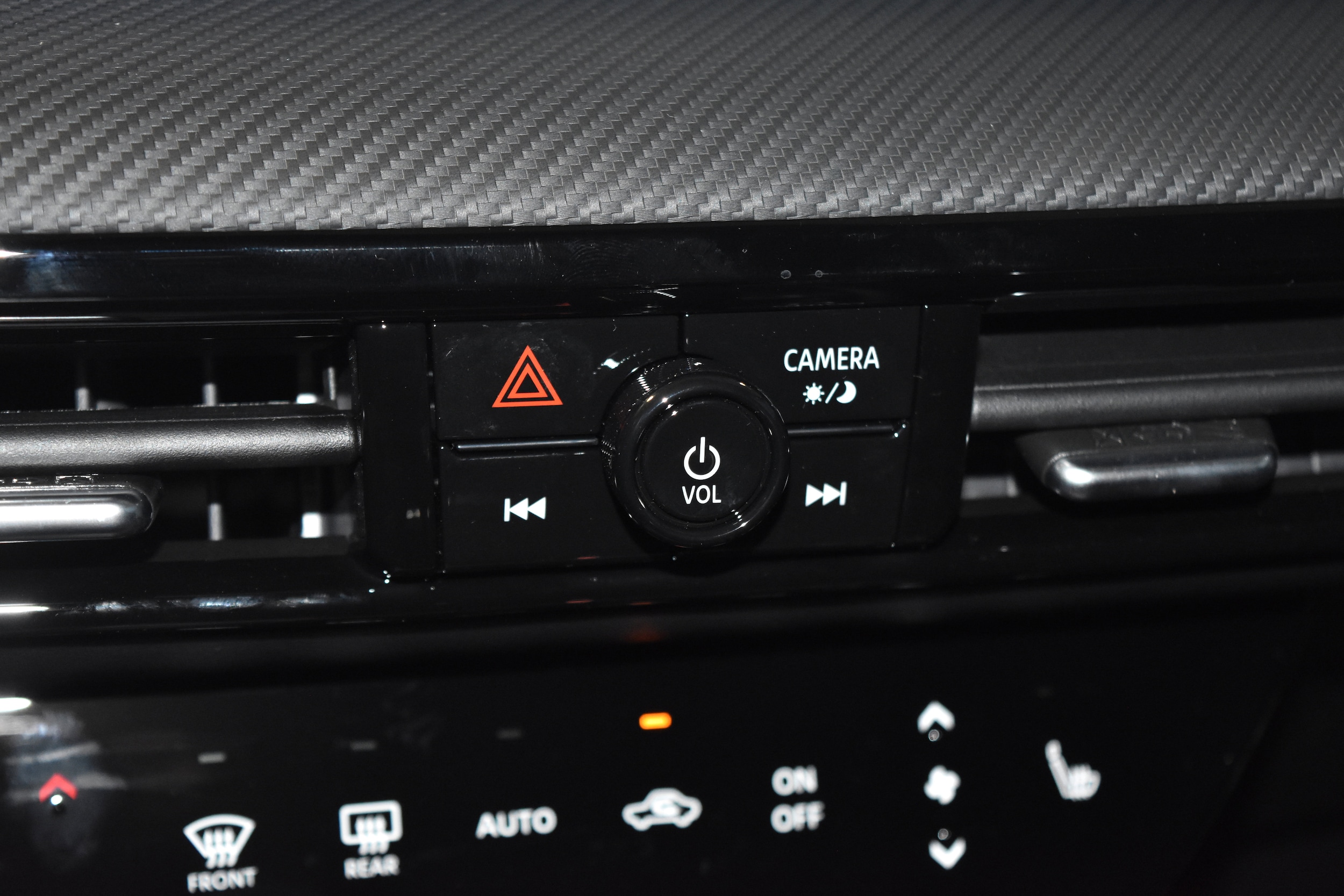 2026 Nissan KICKS SR AWD - Photo 10