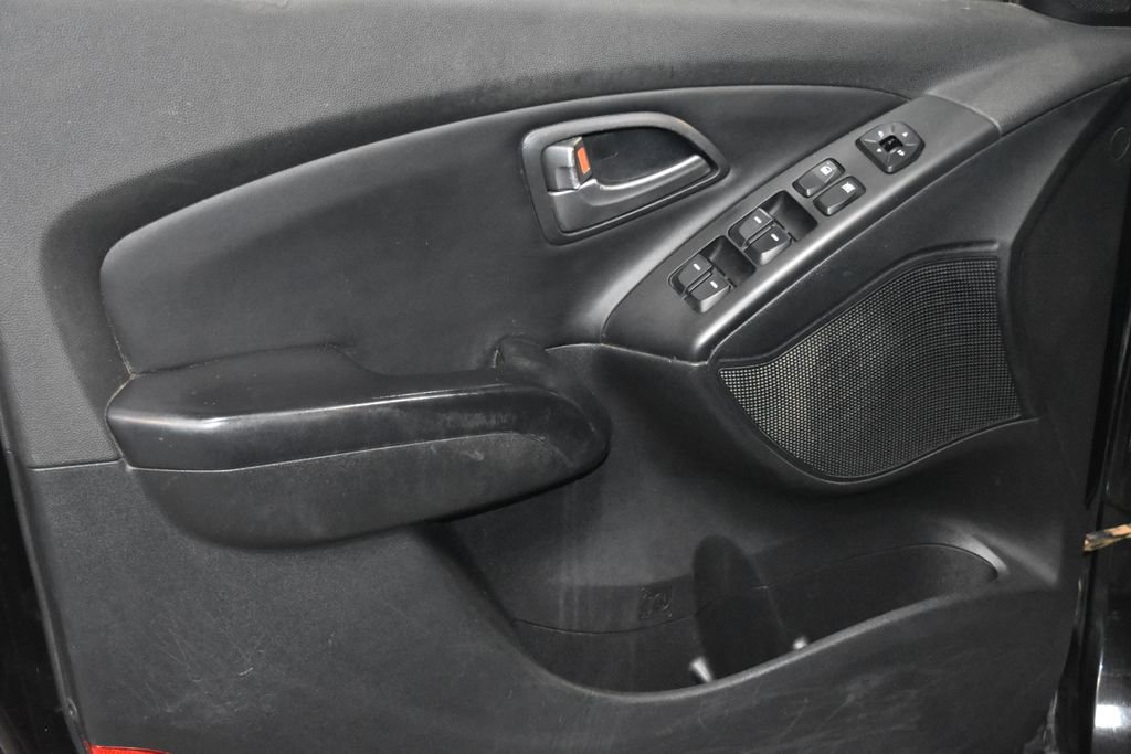 2015 Hyundai Tucson SE Sport photo 3