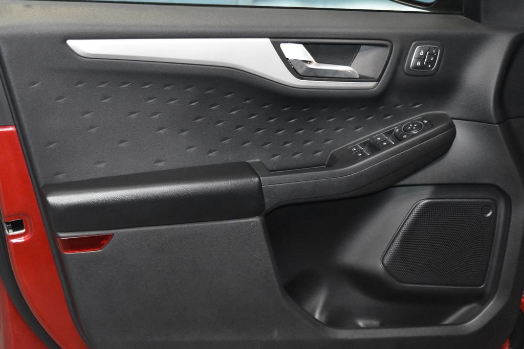 Used 2020 Ford Escape SEL 4D Sport Utility