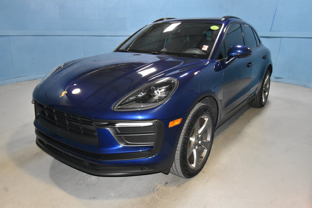 2022 Porsche Macan Base