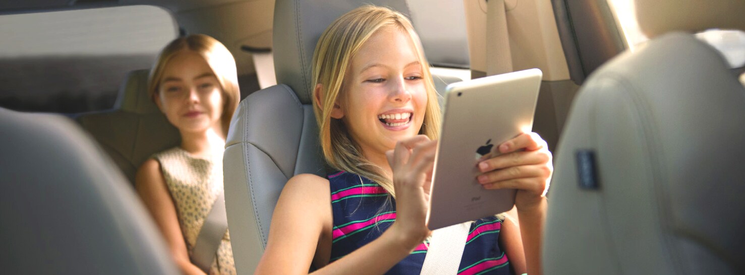 2017 Chevy Traverse - With available built-in 4G LTE Wi-Fi
