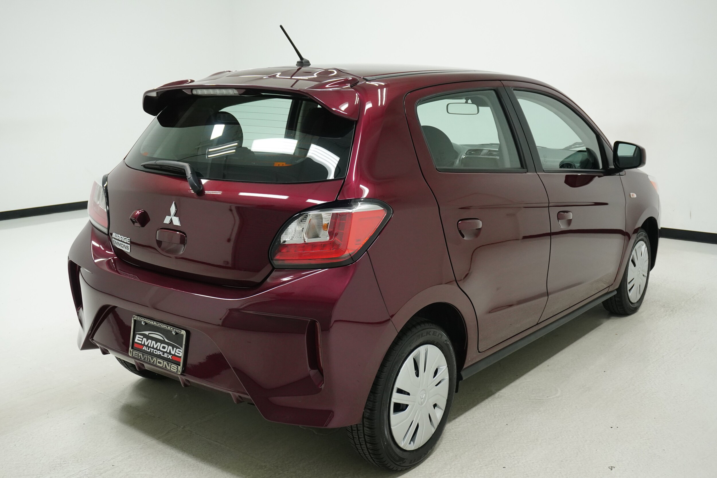 2024 Mitsubishi Mirage ES photo 4
