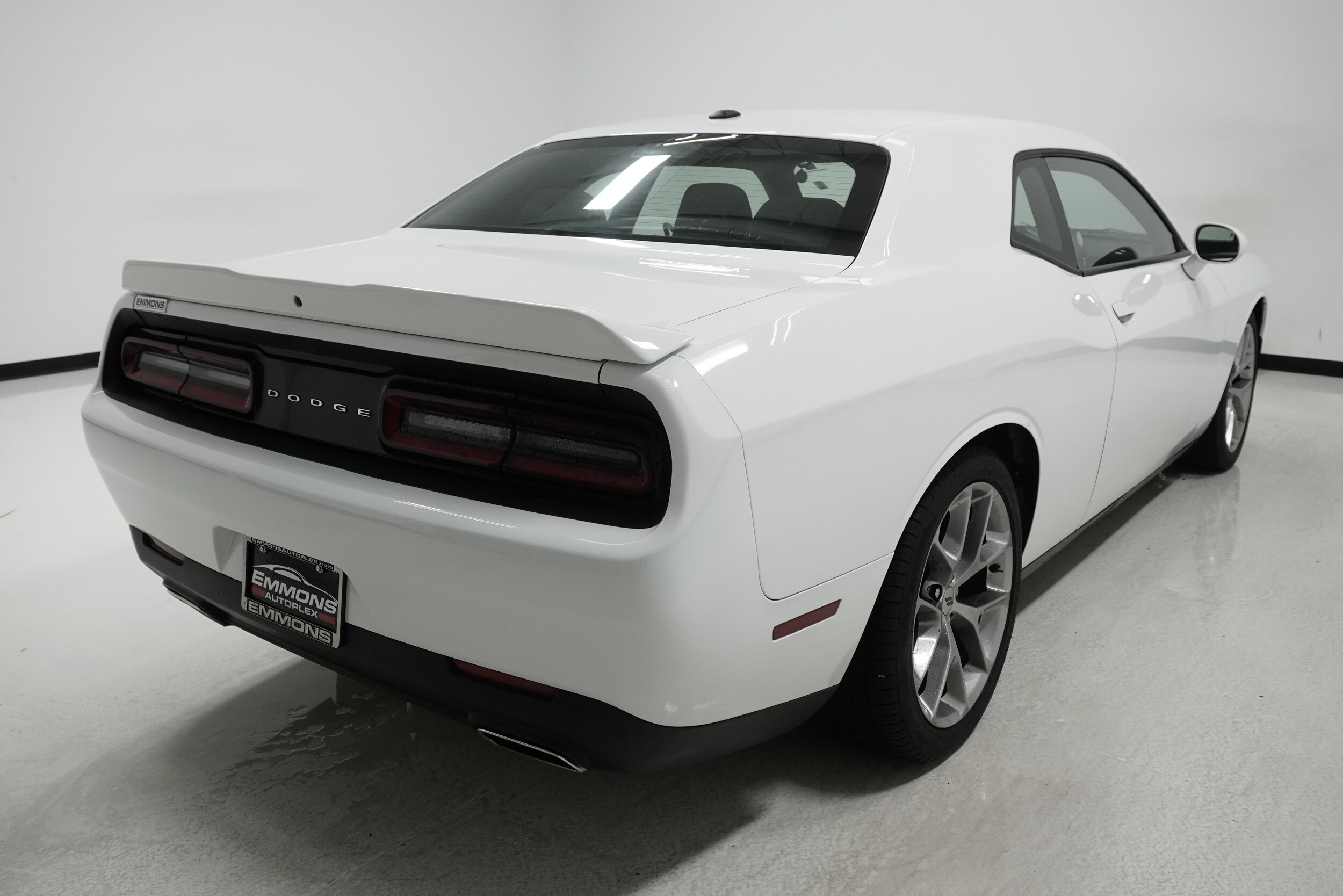 2022 Dodge Challenger GT photo 4