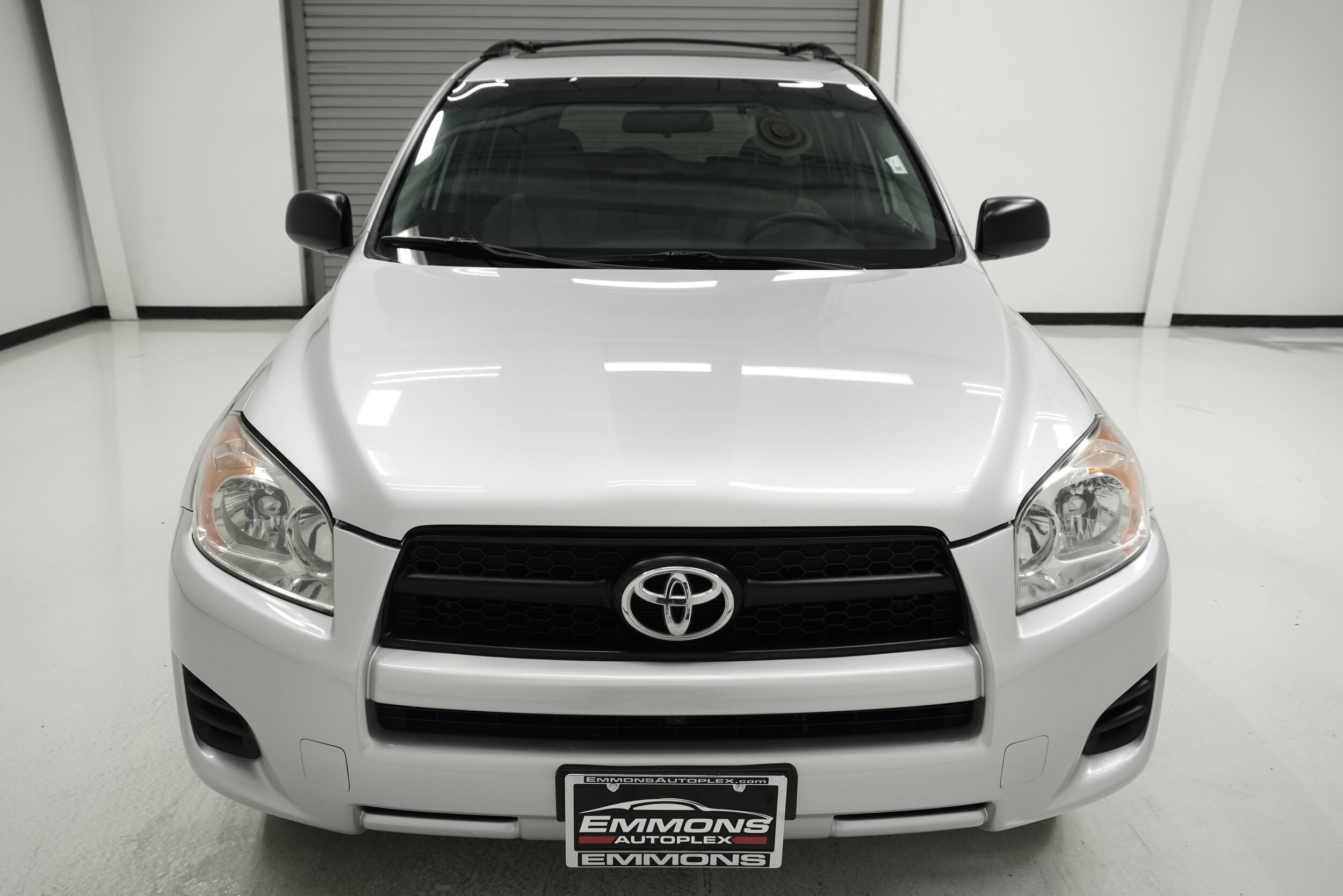 2012 Toyota RAV4 photo 2