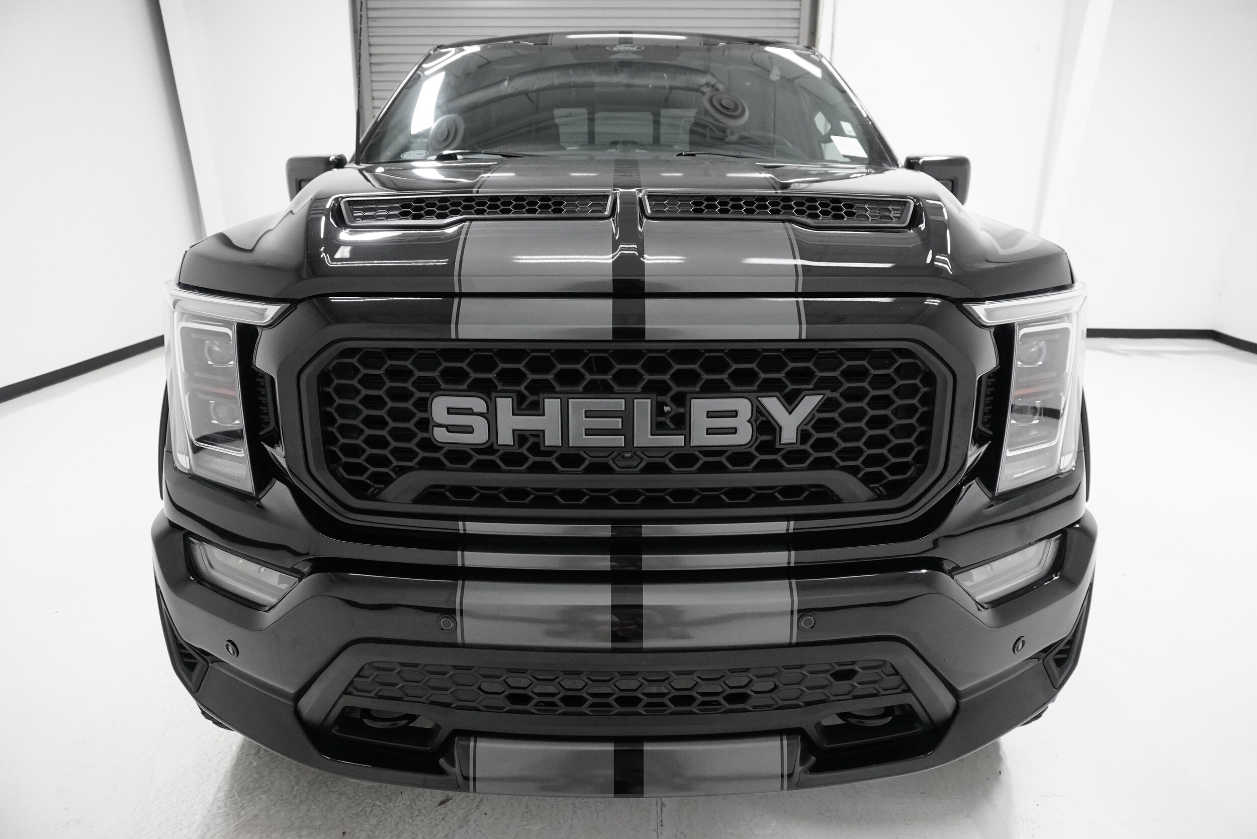 2022 Ford F-150 photo 2