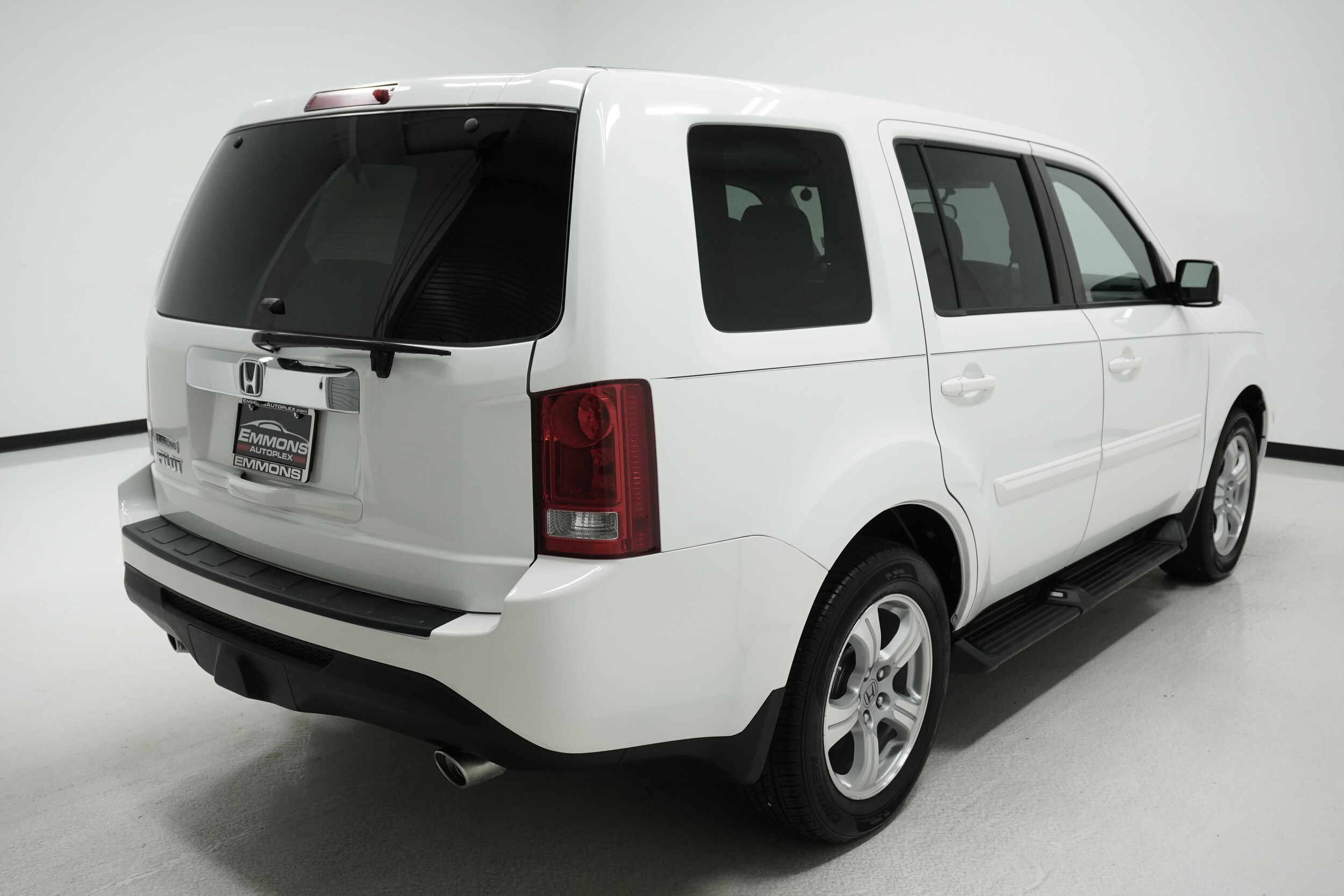 2015 Honda Pilot EX photo 2