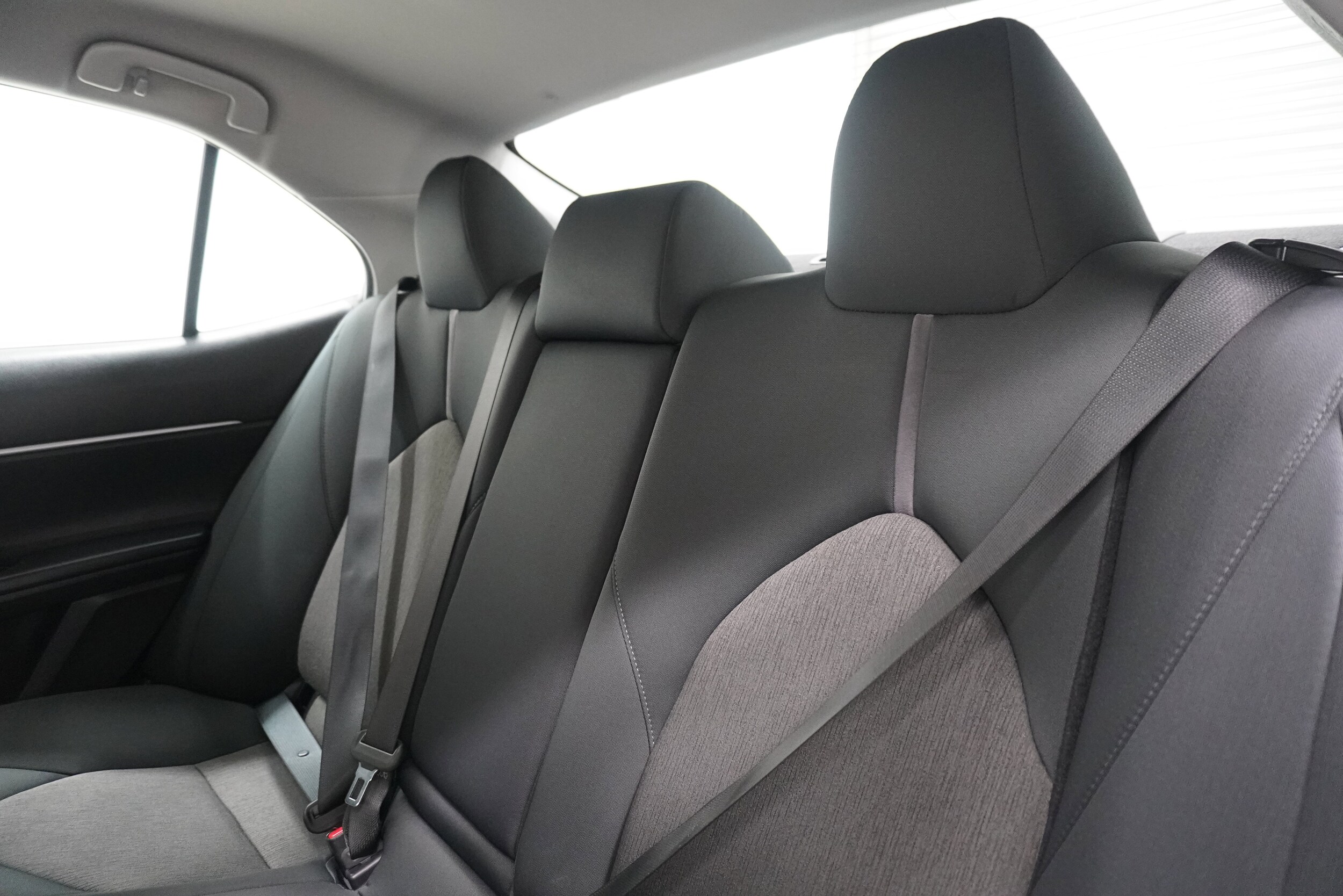 2022 Toyota Camry LE - Photo 13