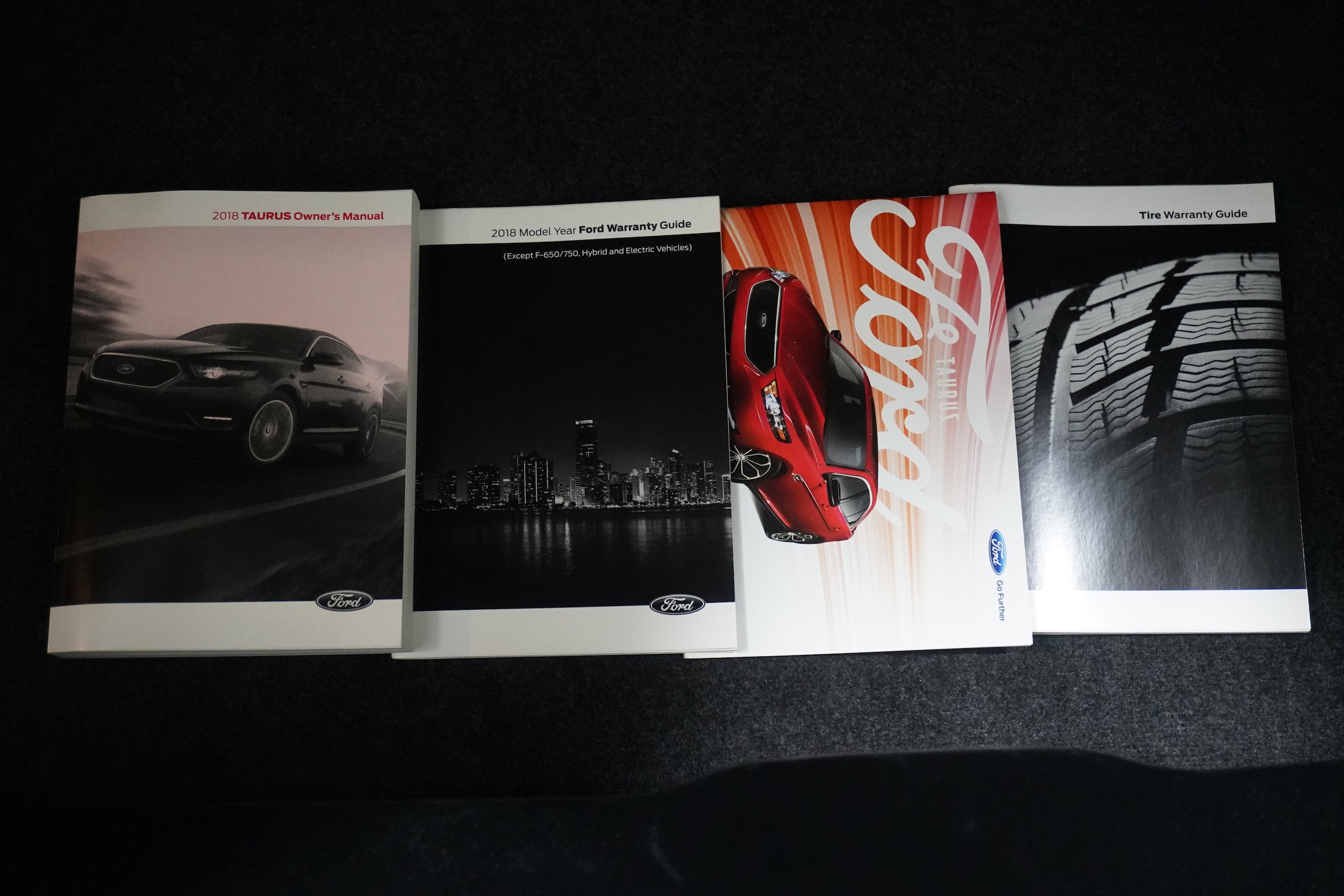 2018 Ford Taurus SE - Photo 21