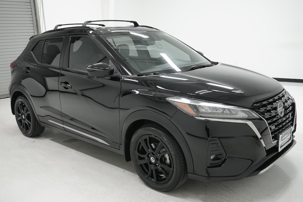 Used 2021 Nissan Kicks SR SUV