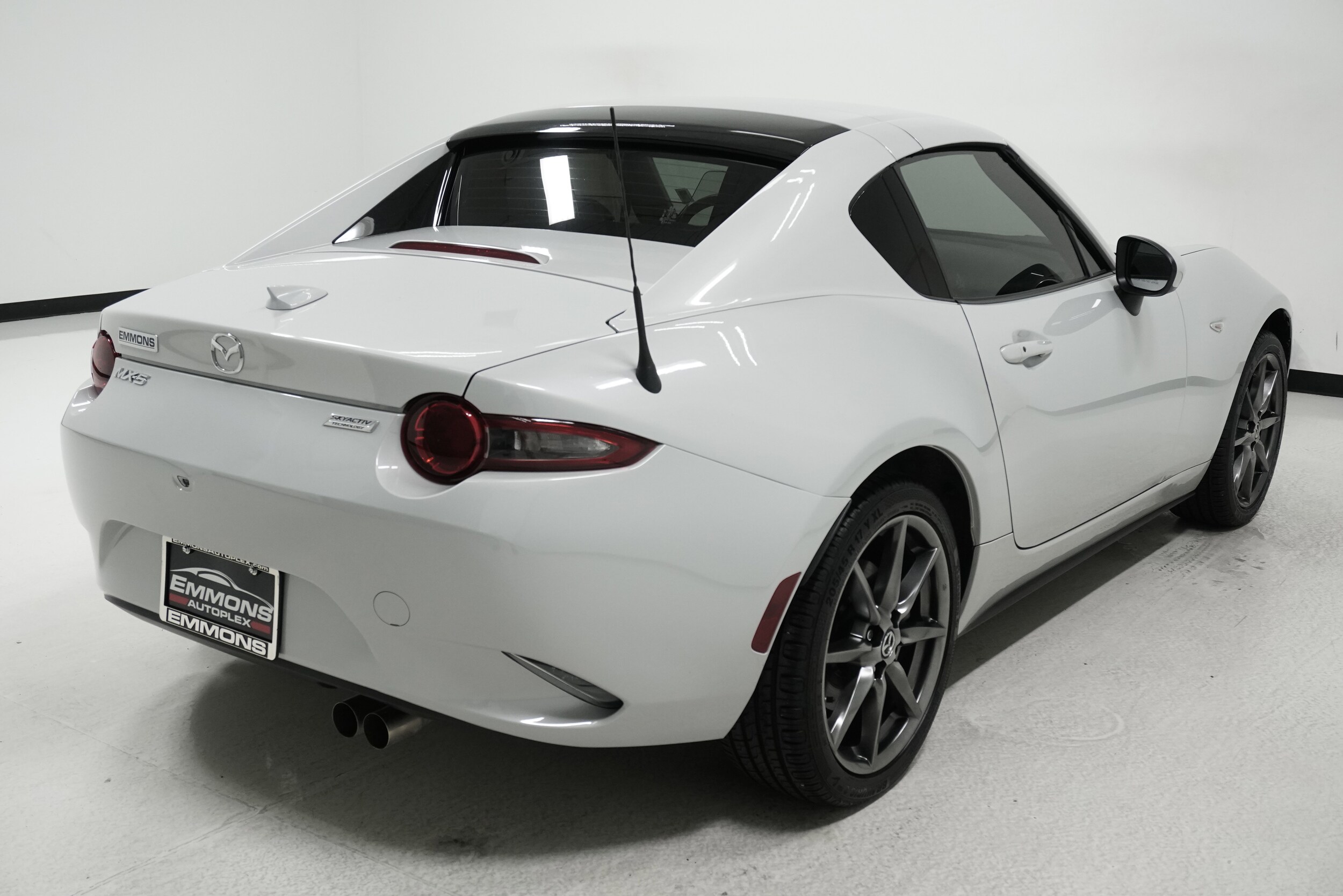 2019 Mazda MX-5 Miata Miata RF Grand Touring photo 4