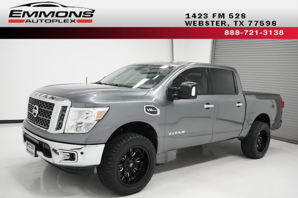 Used 2017 Nissan Titan SV Truck Crew Cab