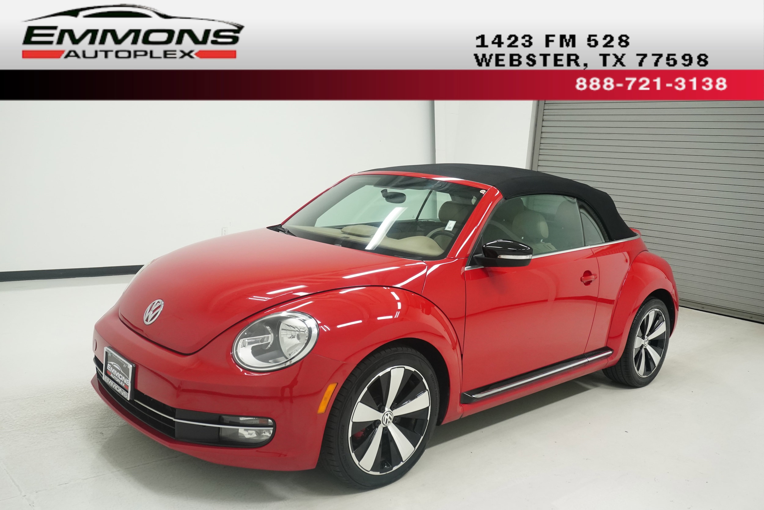 2013 Volkswagen Beetle 2.0's photo