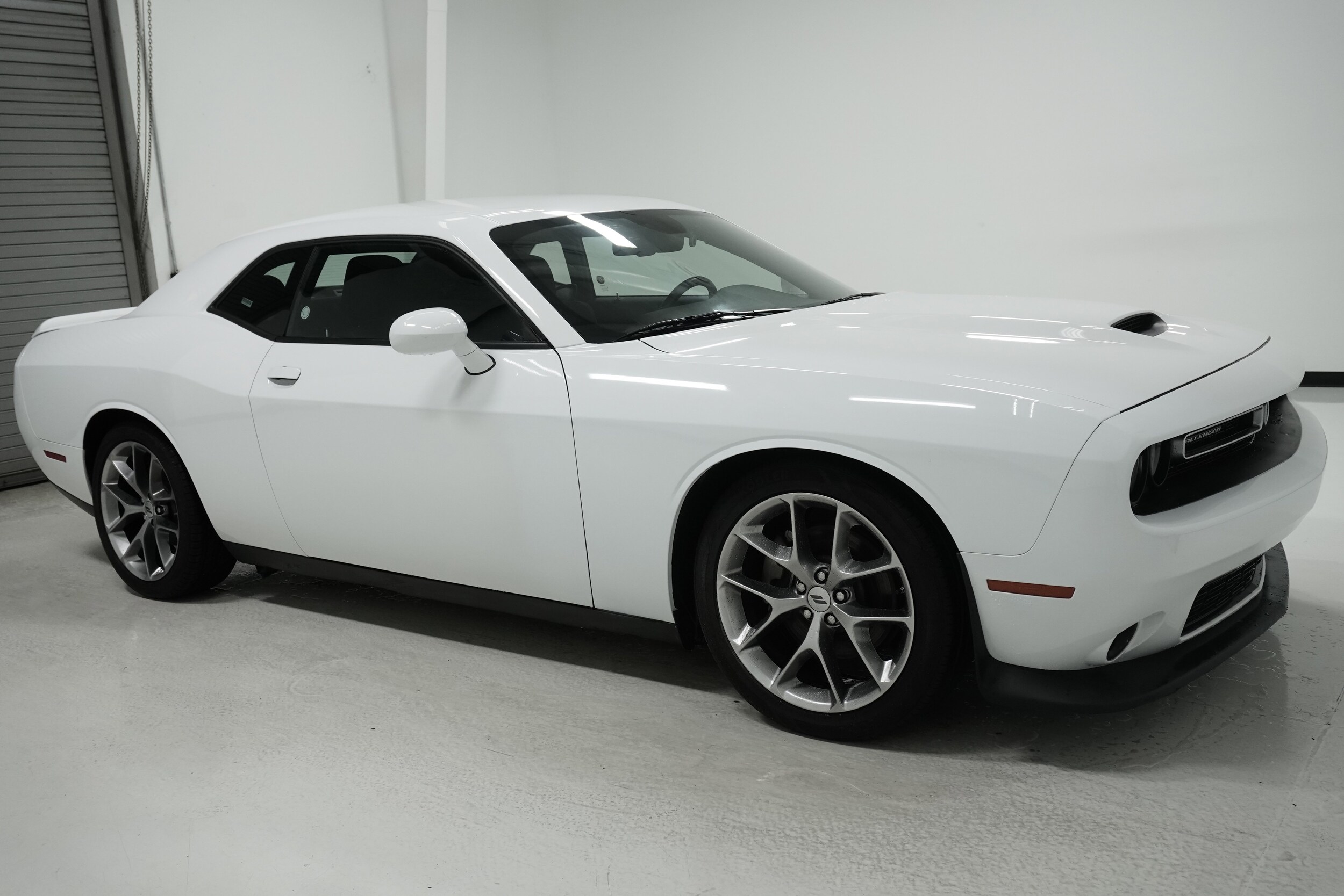 2022 Dodge Challenger GT photo 3