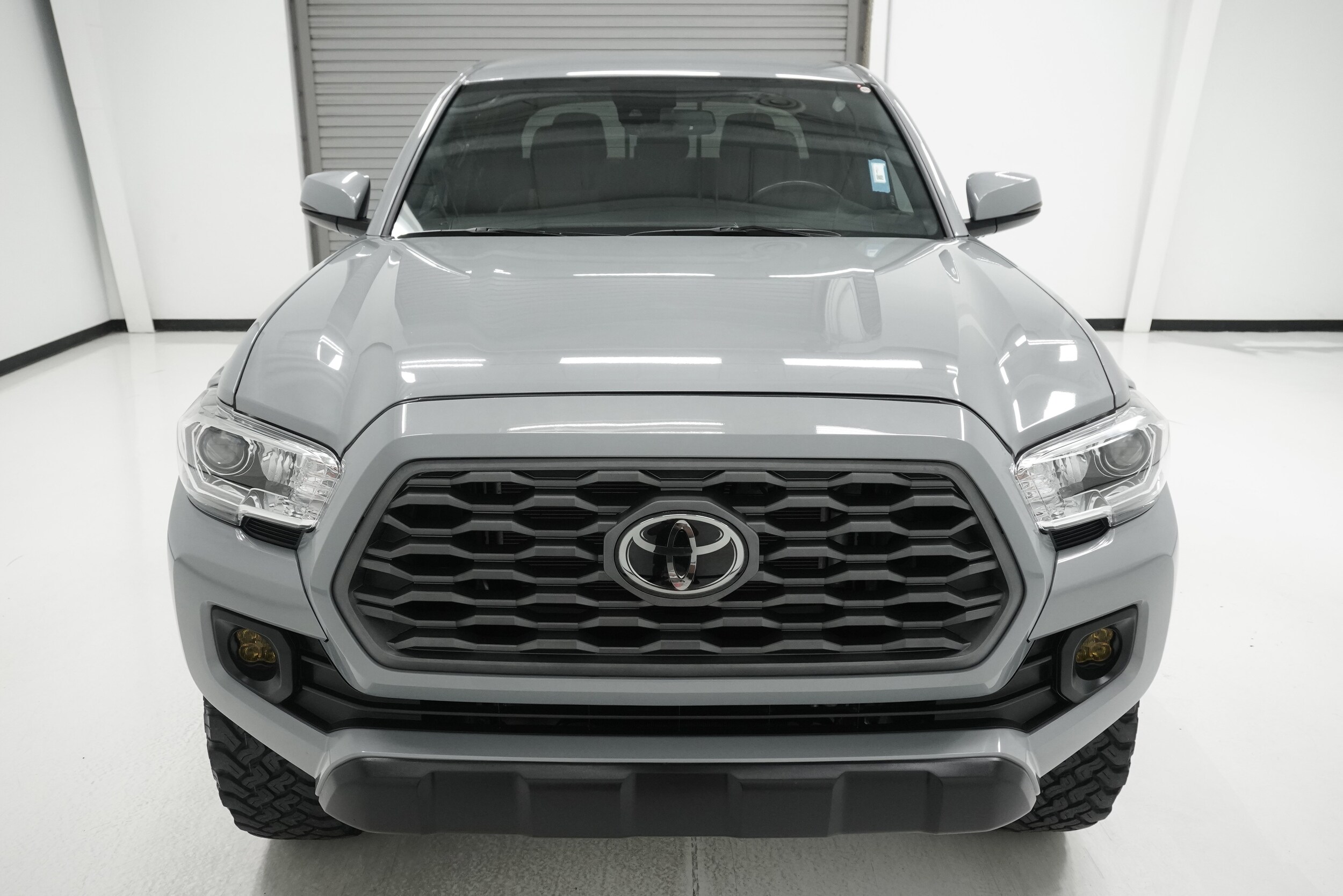 2021 Toyota Tacoma TRD photo 2