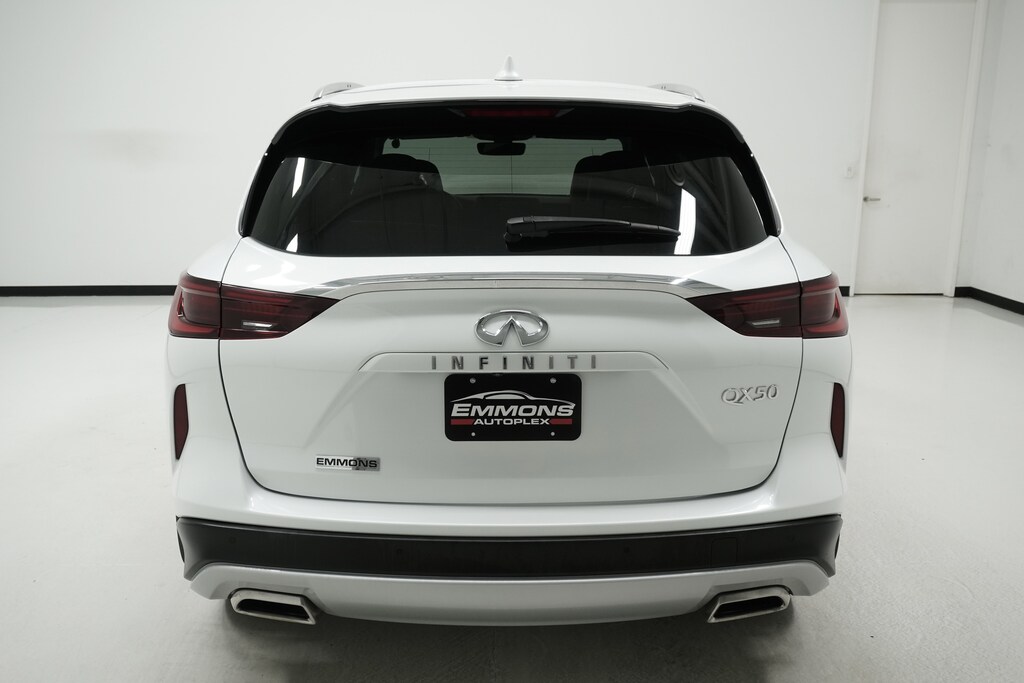2023 Infiniti QX50 Luxe photo 4