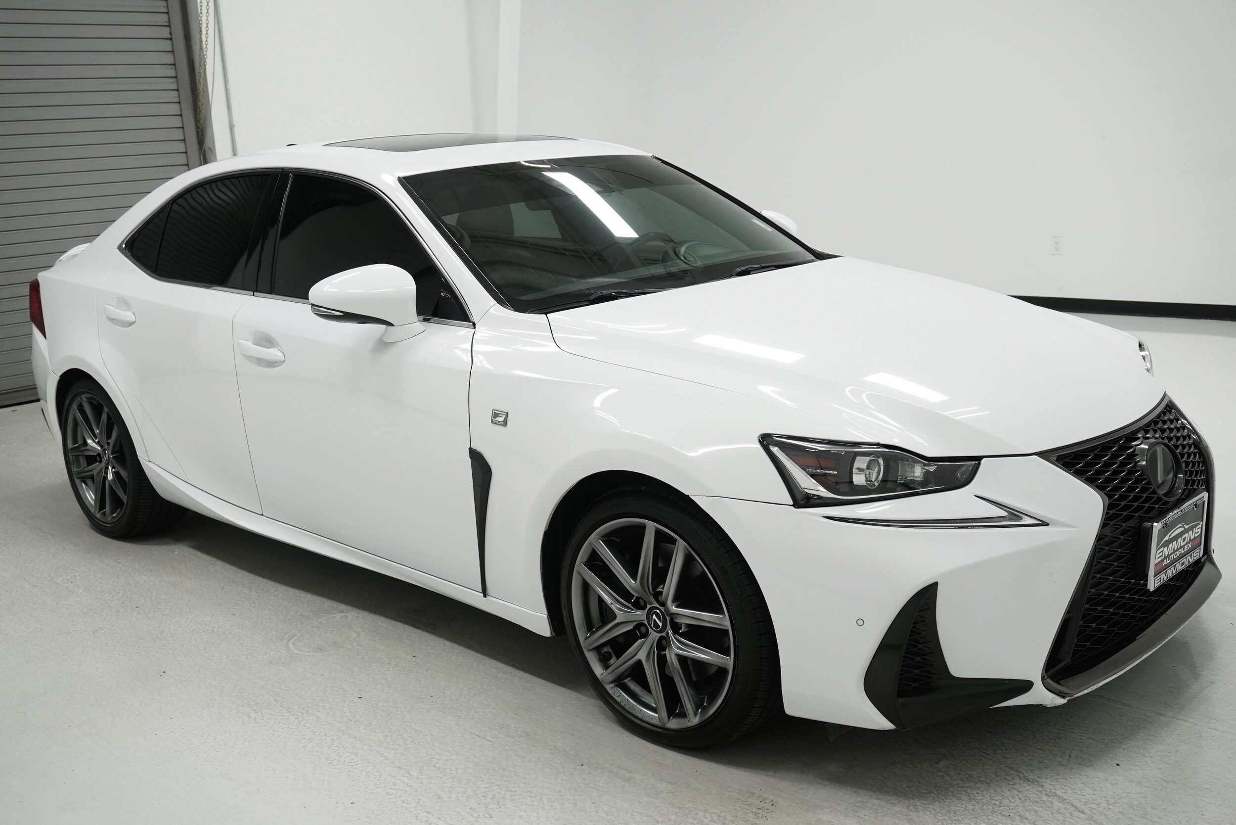 2020 Lexus IS 300 F SPORT photo 3