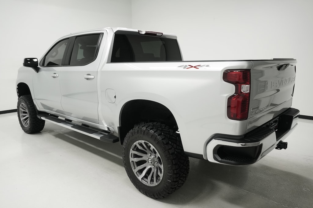 Used 2021 Chevrolet Silverado 1500 LT Truck Crew Cab