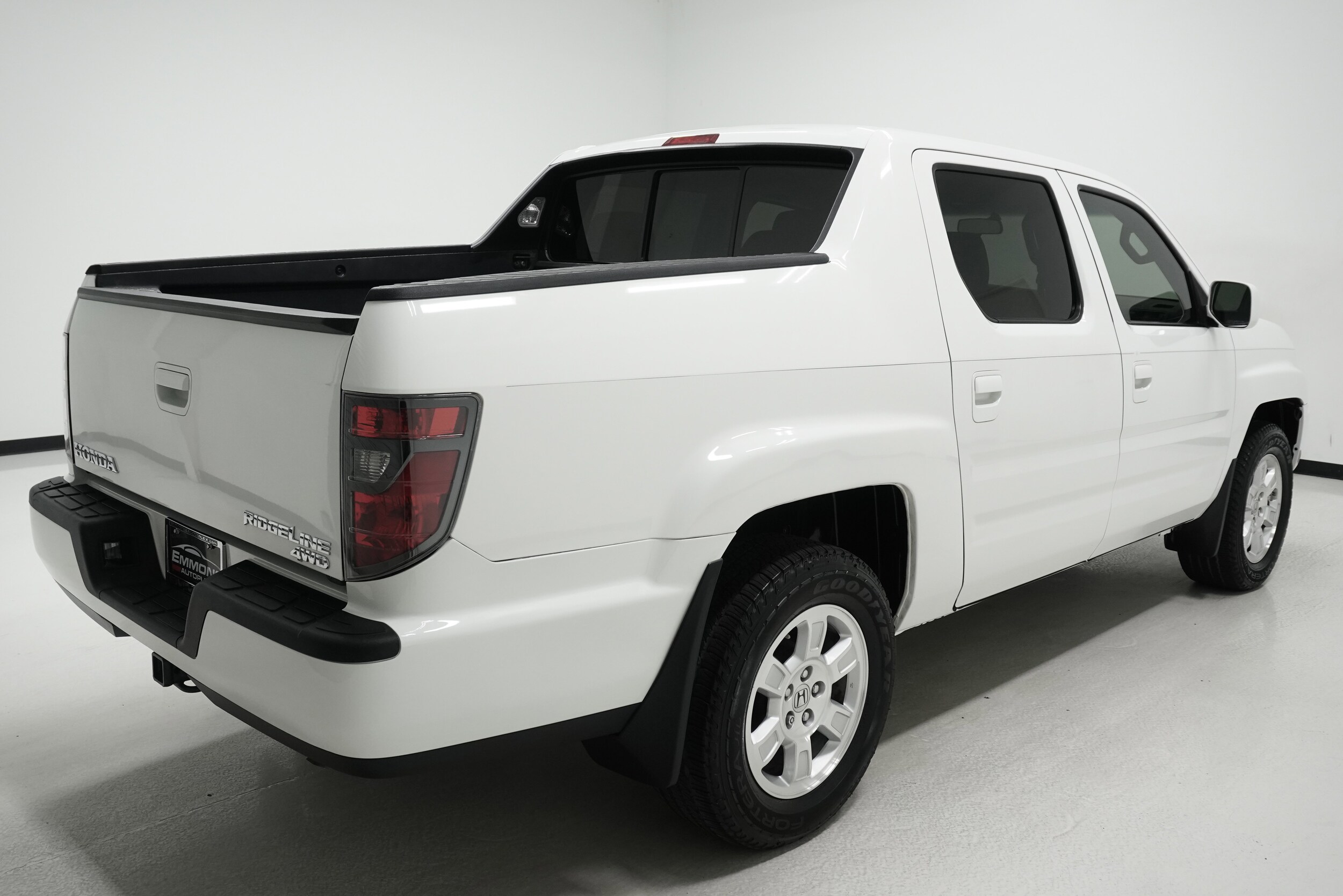 2012 Honda Ridgeline RTS photo 4