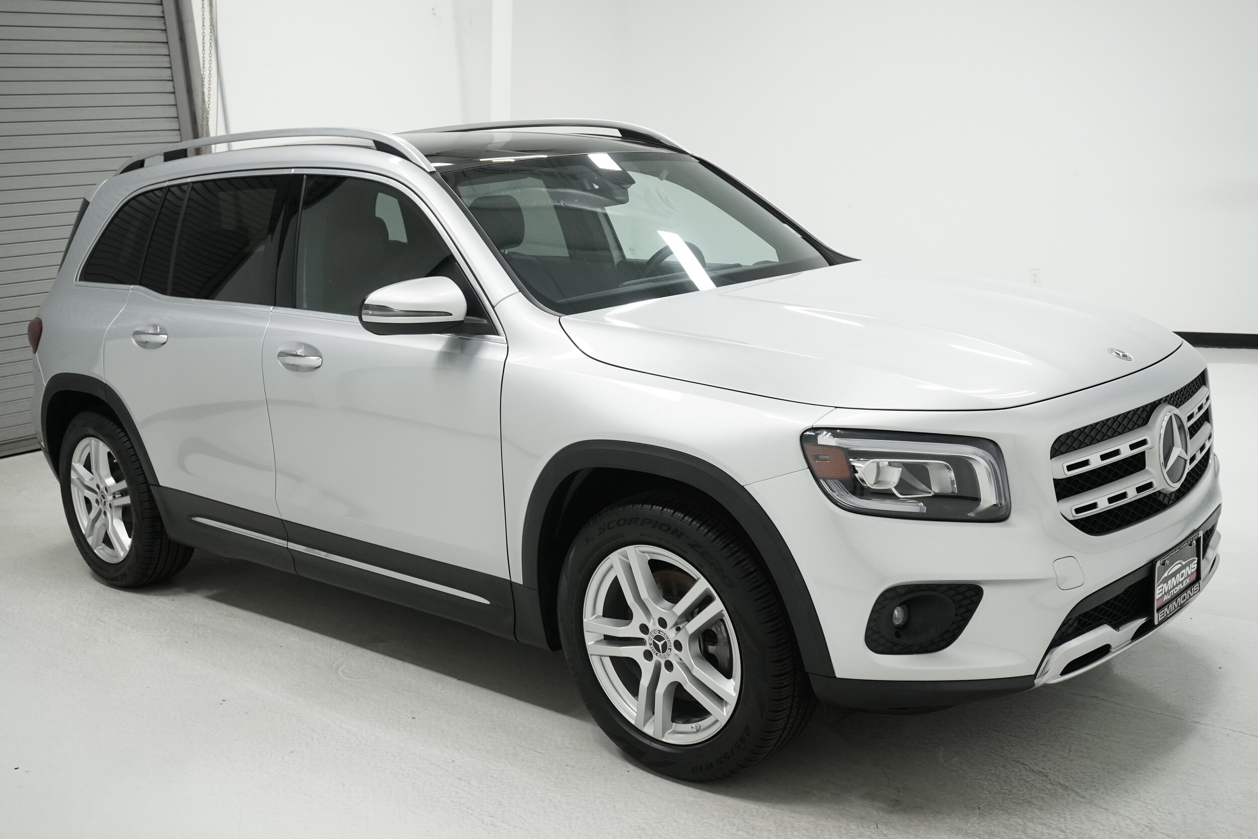 2021 Mercedes Benz GLB 250 photo 3