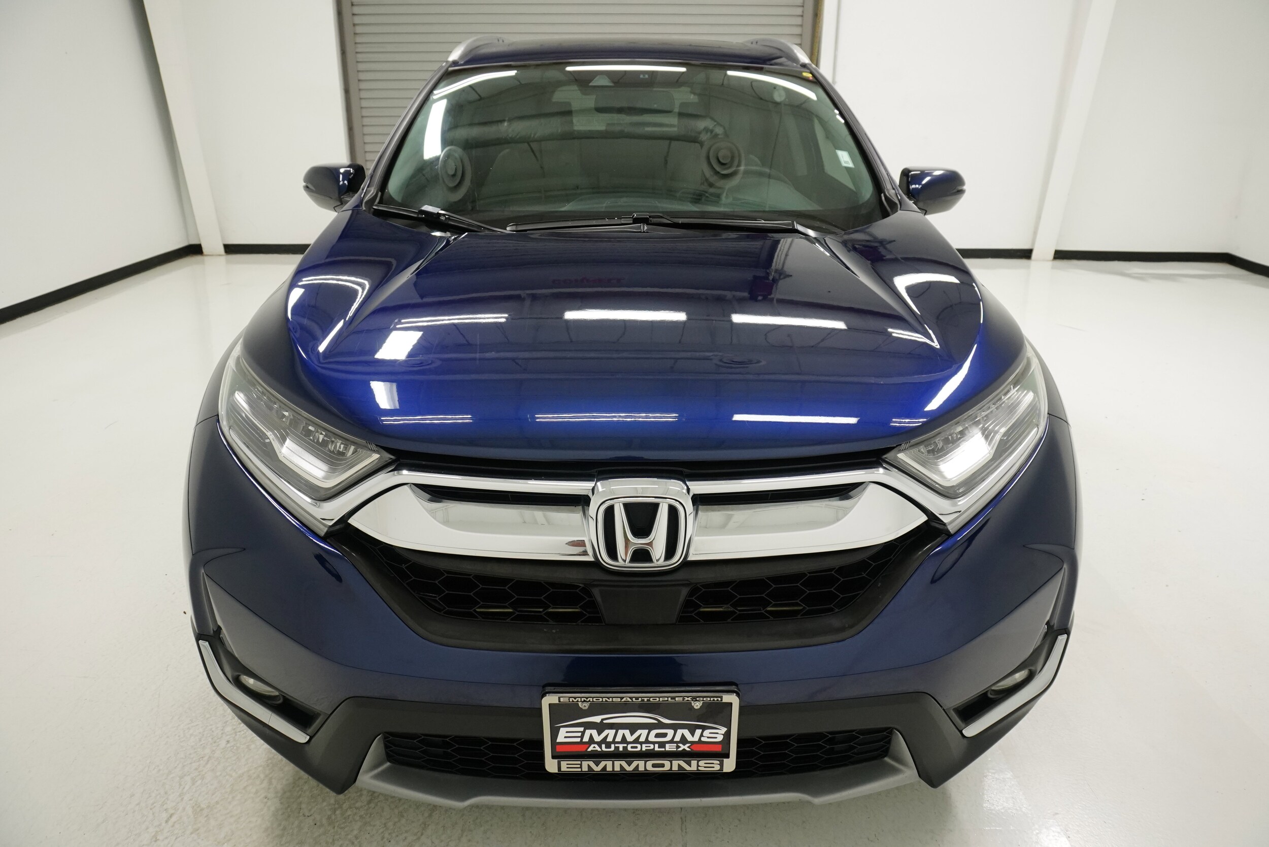 2019 Honda CR-V Touring photo 2