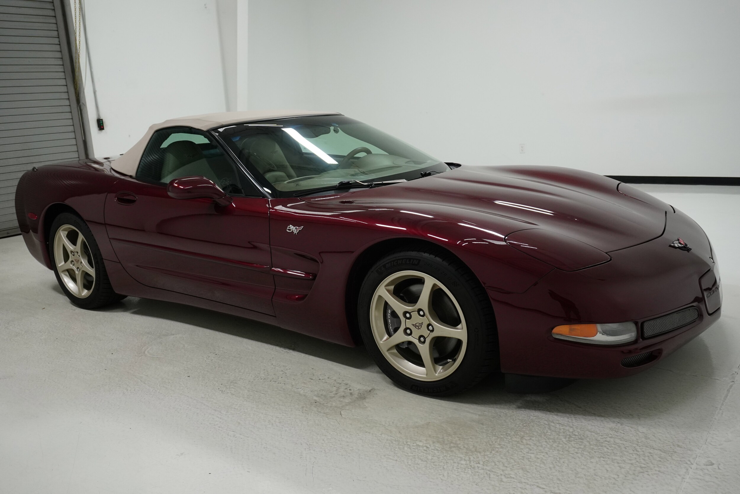 2003 Chevrolet Corvette photo 3