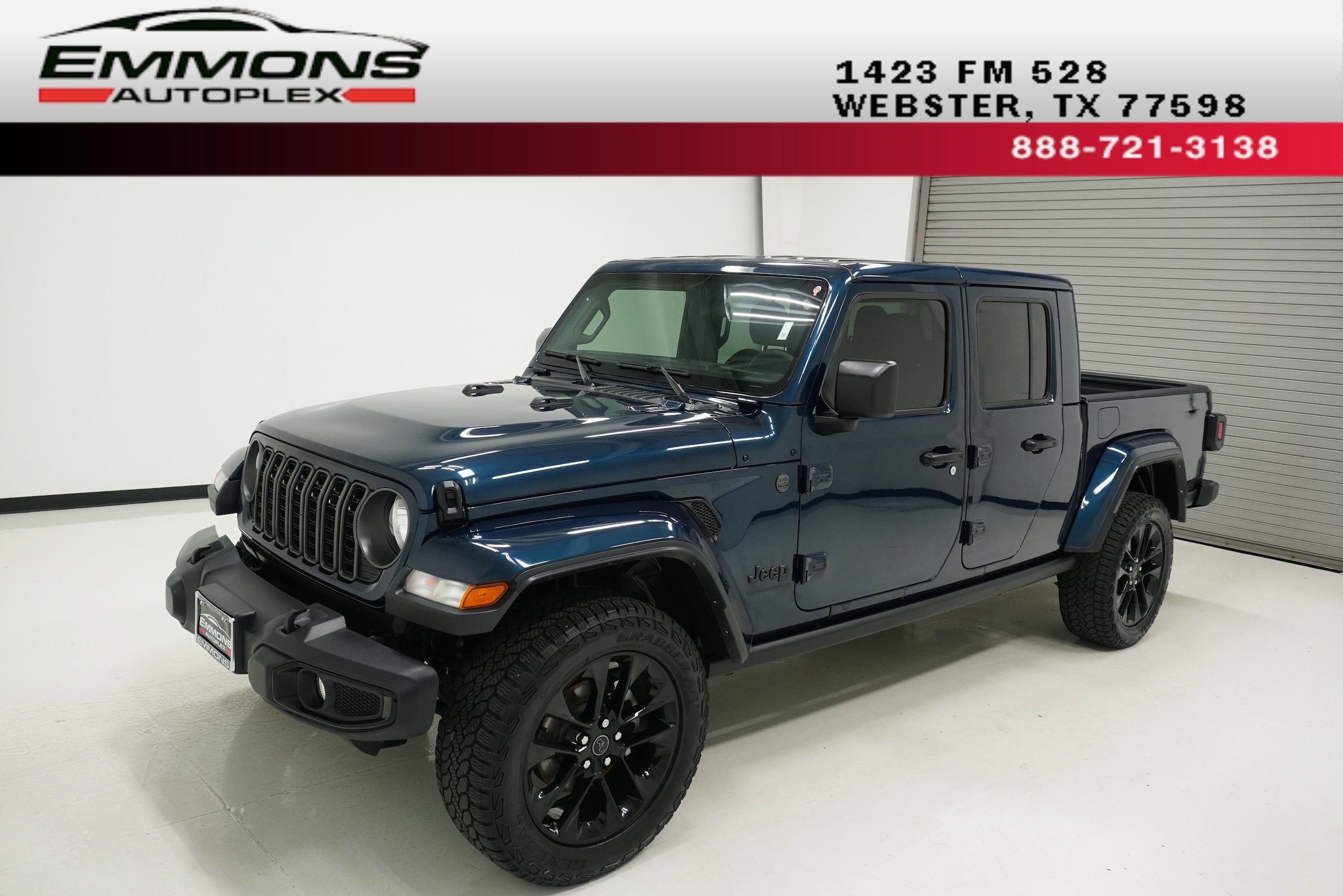 2025 Jeep Gladiator Nighthawk Auto's photo