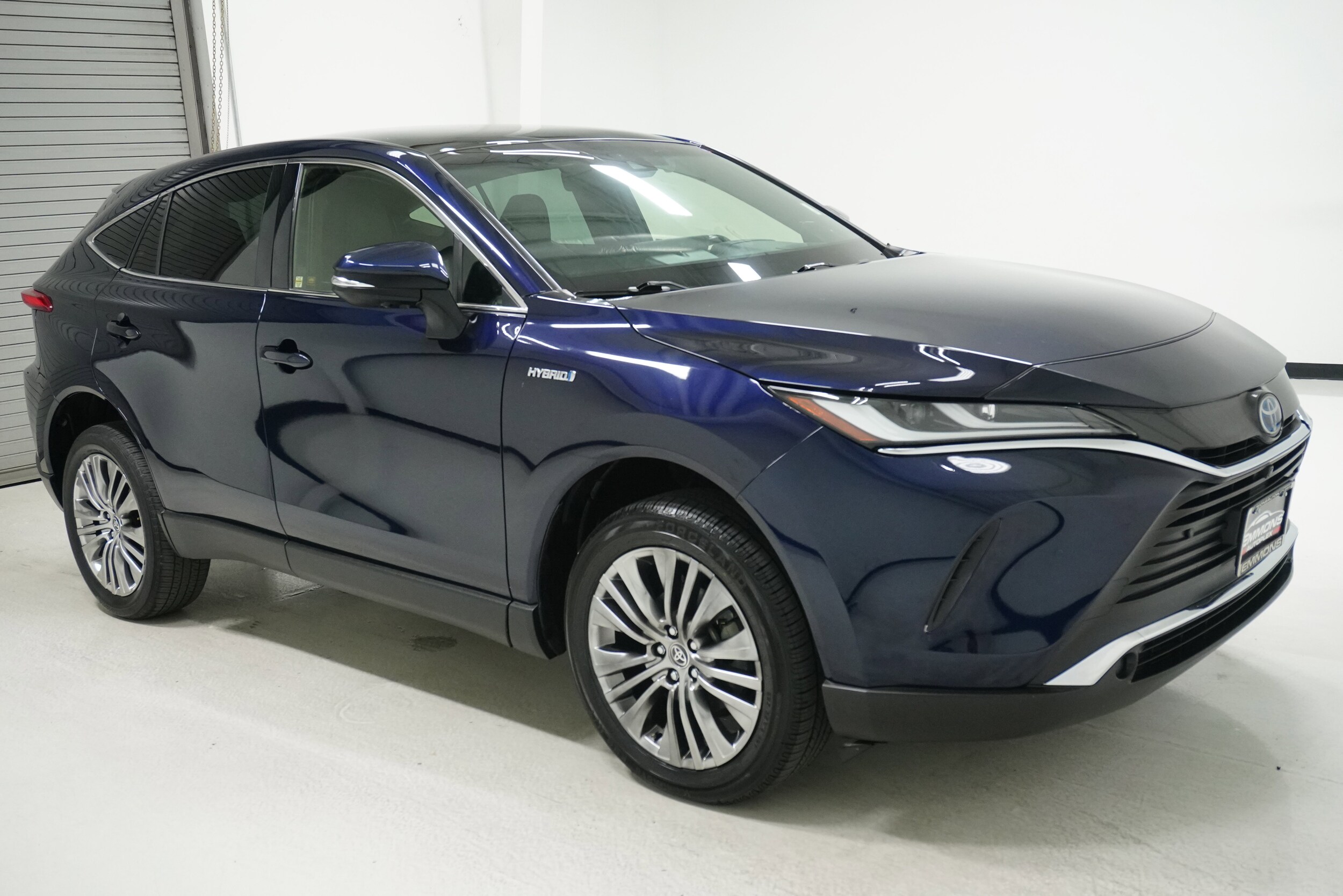2021 Toyota Venza Limited photo 3