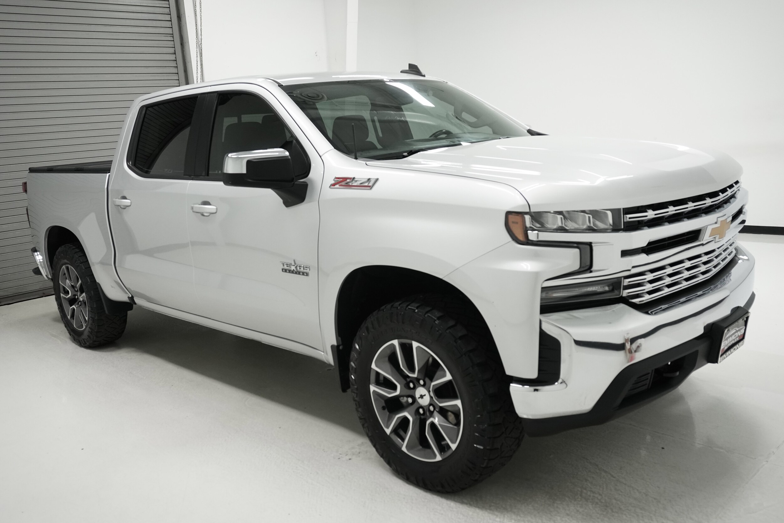 2021 Chevrolet Silverado 1500 LT photo 3