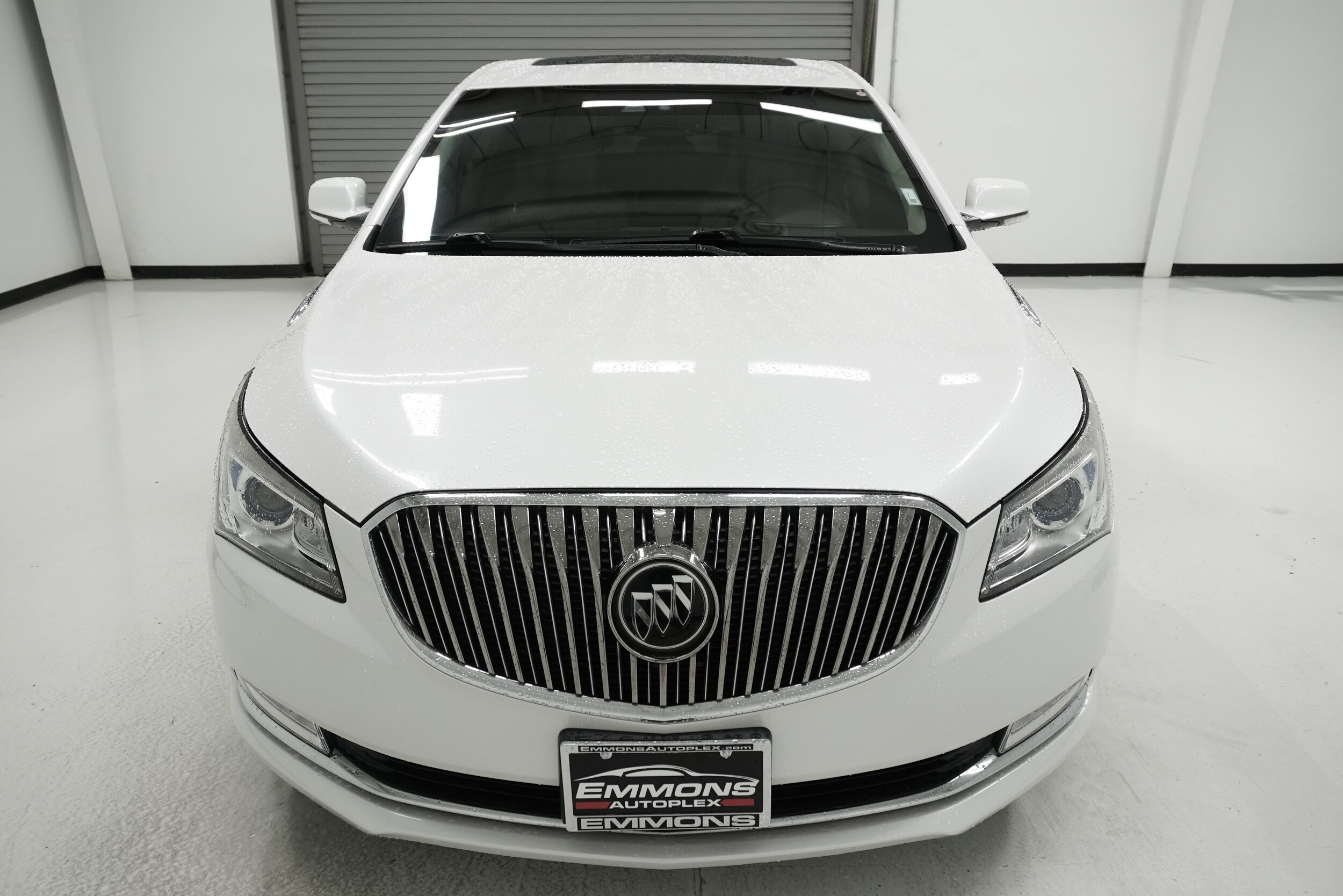2016 Buick LaCrosse Premium II photo 2