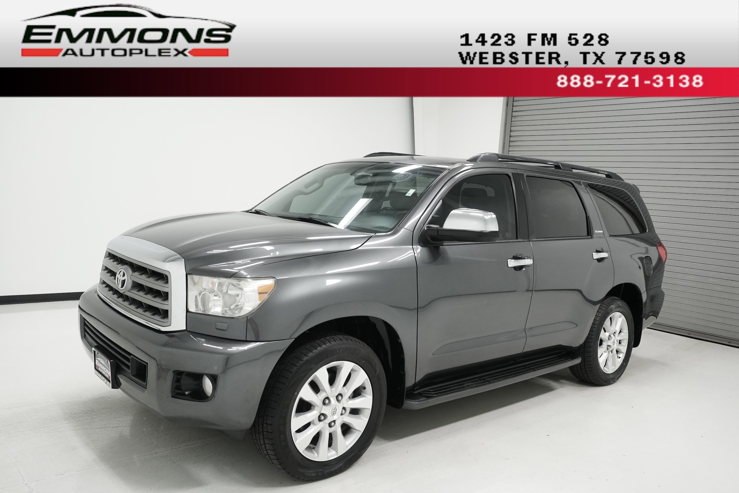 2015 Toyota Sequoia Platinum's photo