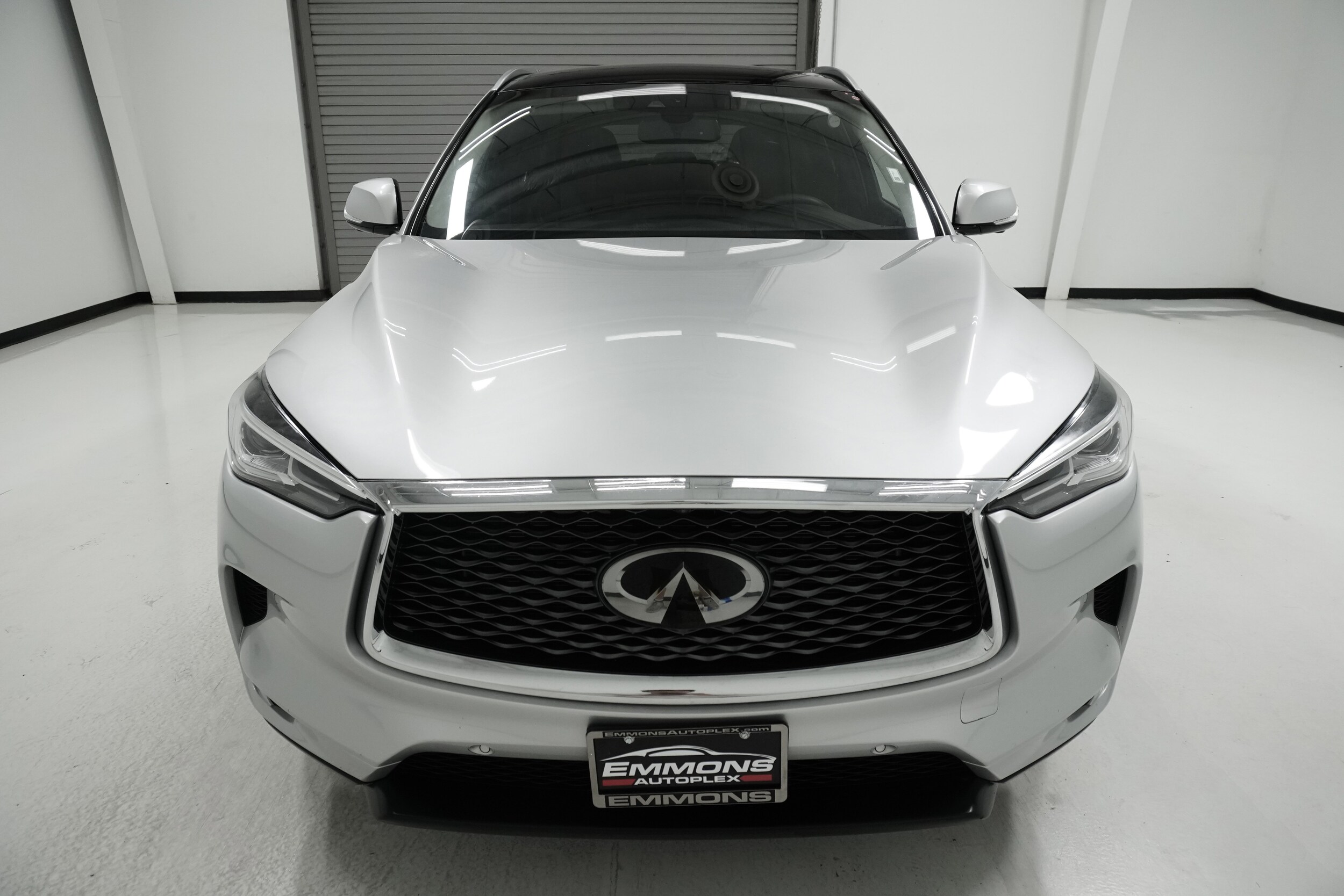 2021 Infiniti QX50 Essential photo 2