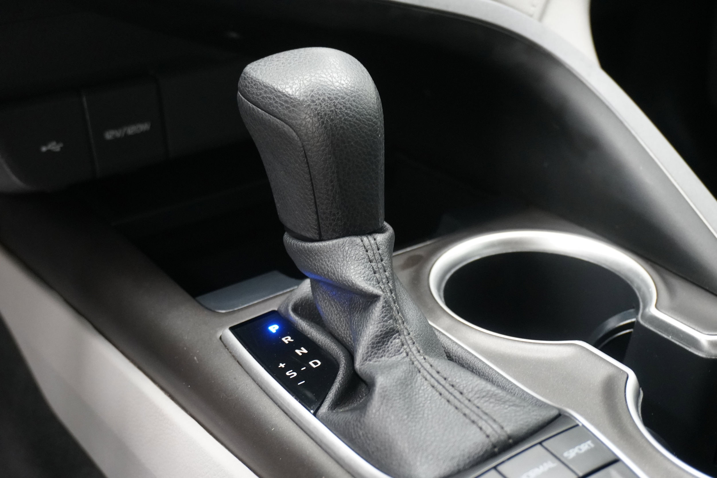 2023 Toyota Camry LE - Photo 19