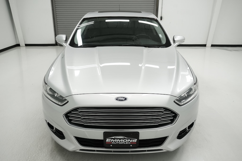 2013 Ford Fusion Titanium photo 2