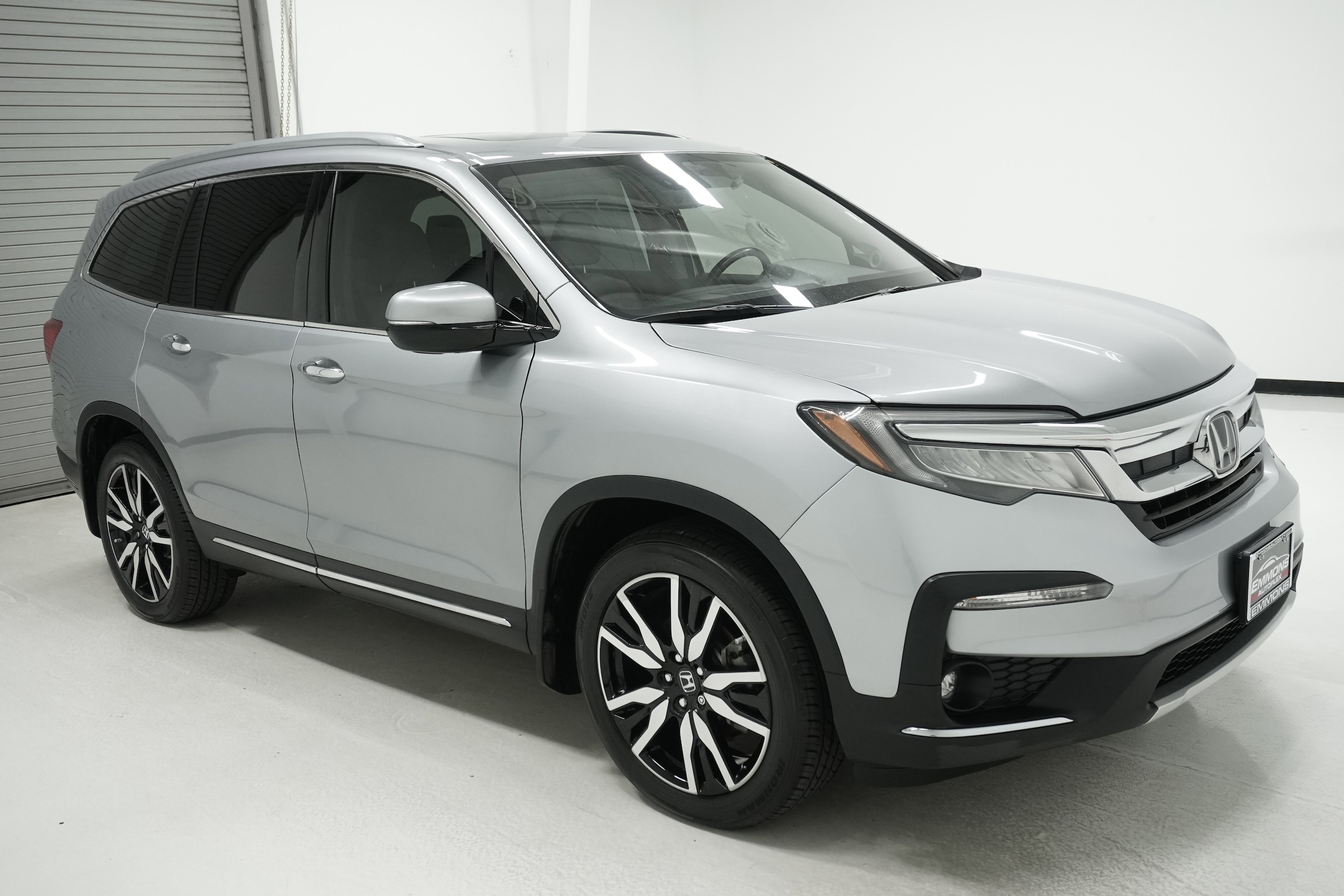 2020 Honda Pilot Elite photo 3