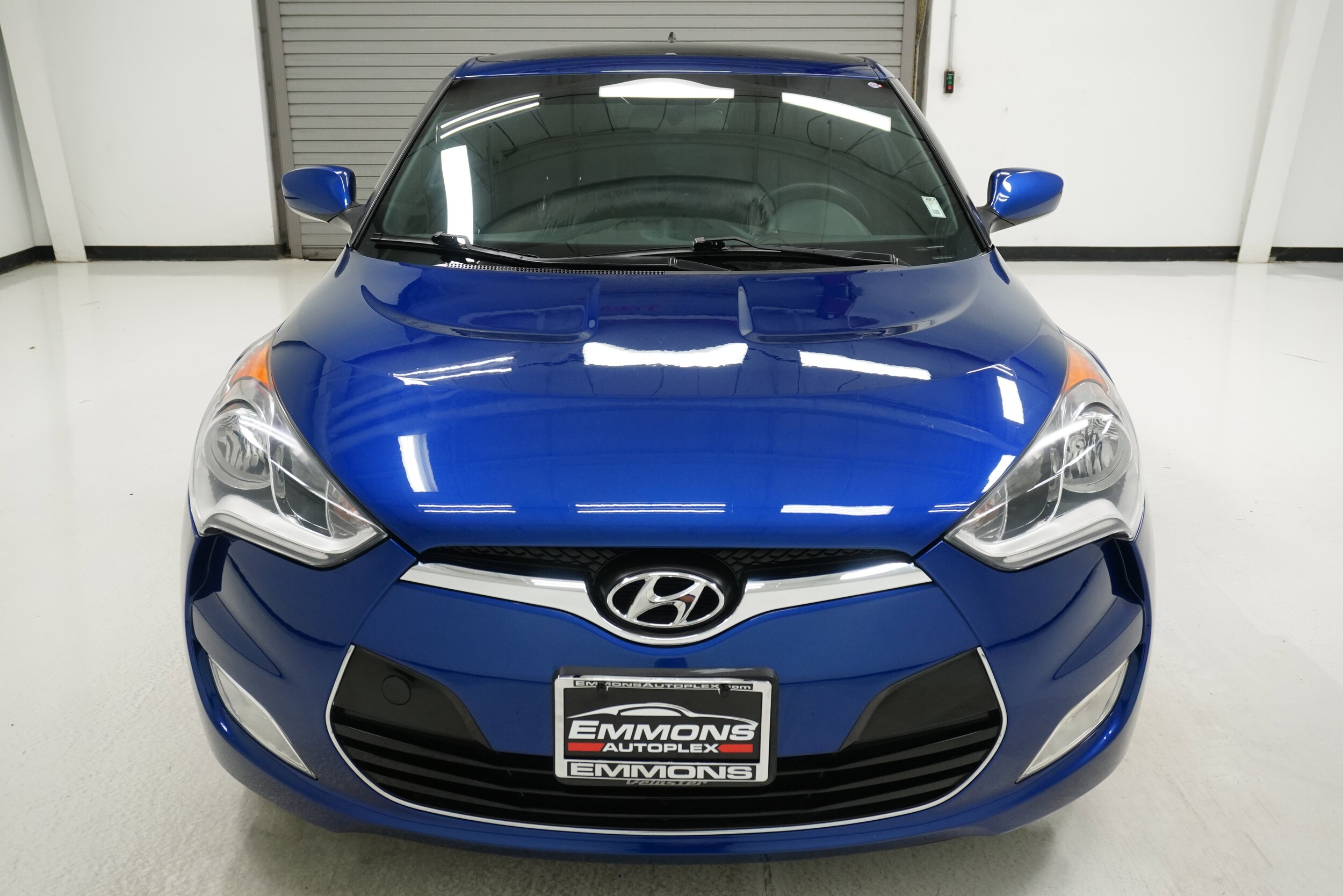 2017 Hyundai Veloster Value Edition photo 2