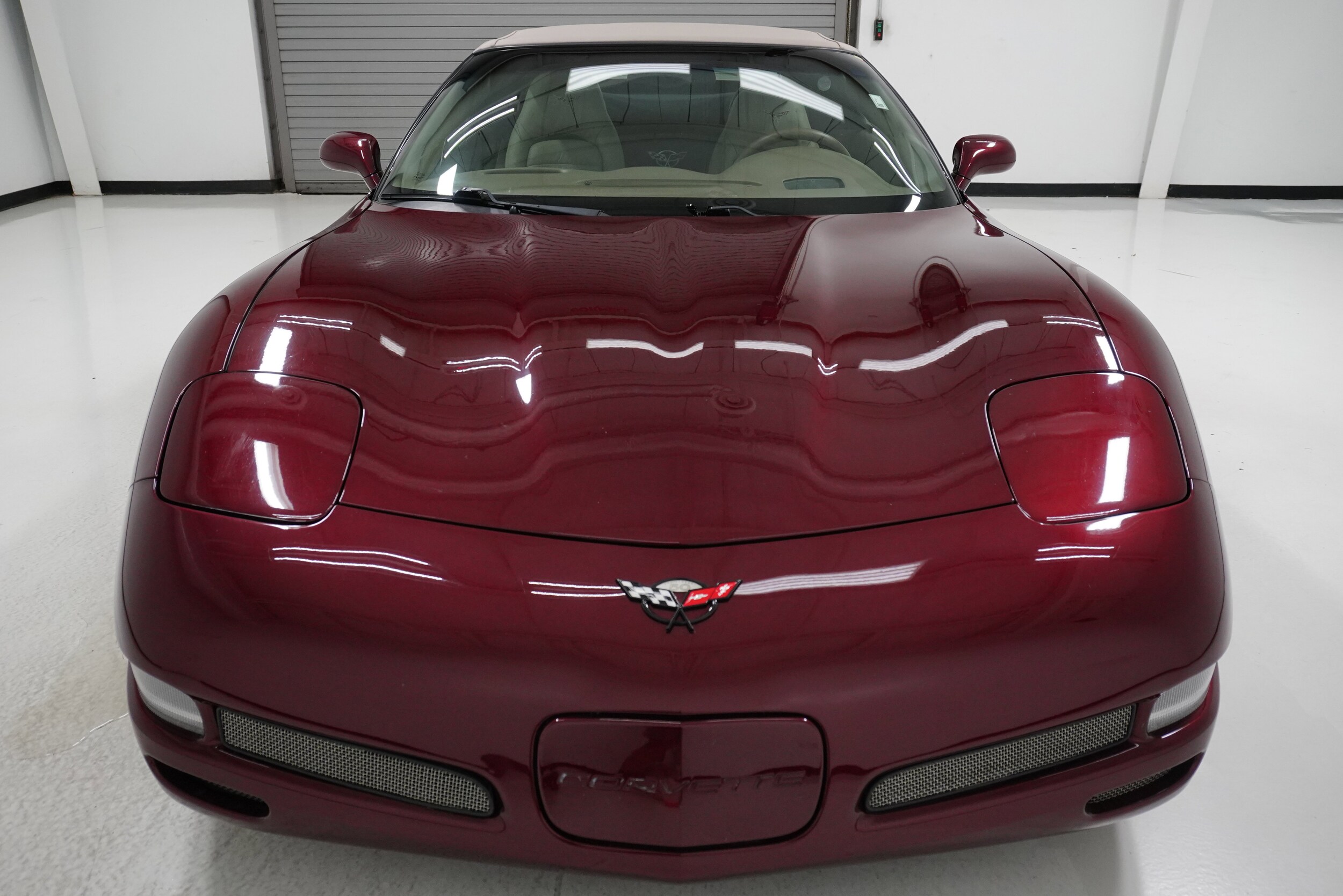 2003 Chevrolet Corvette photo 2