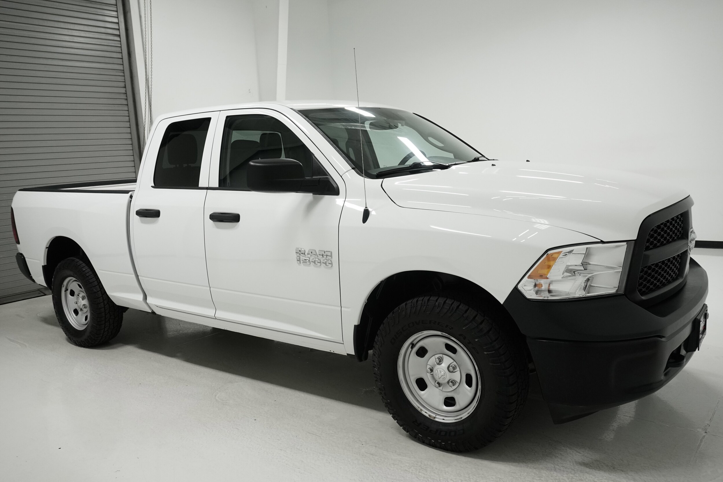2017 Ram 1500 Tradesman photo 3