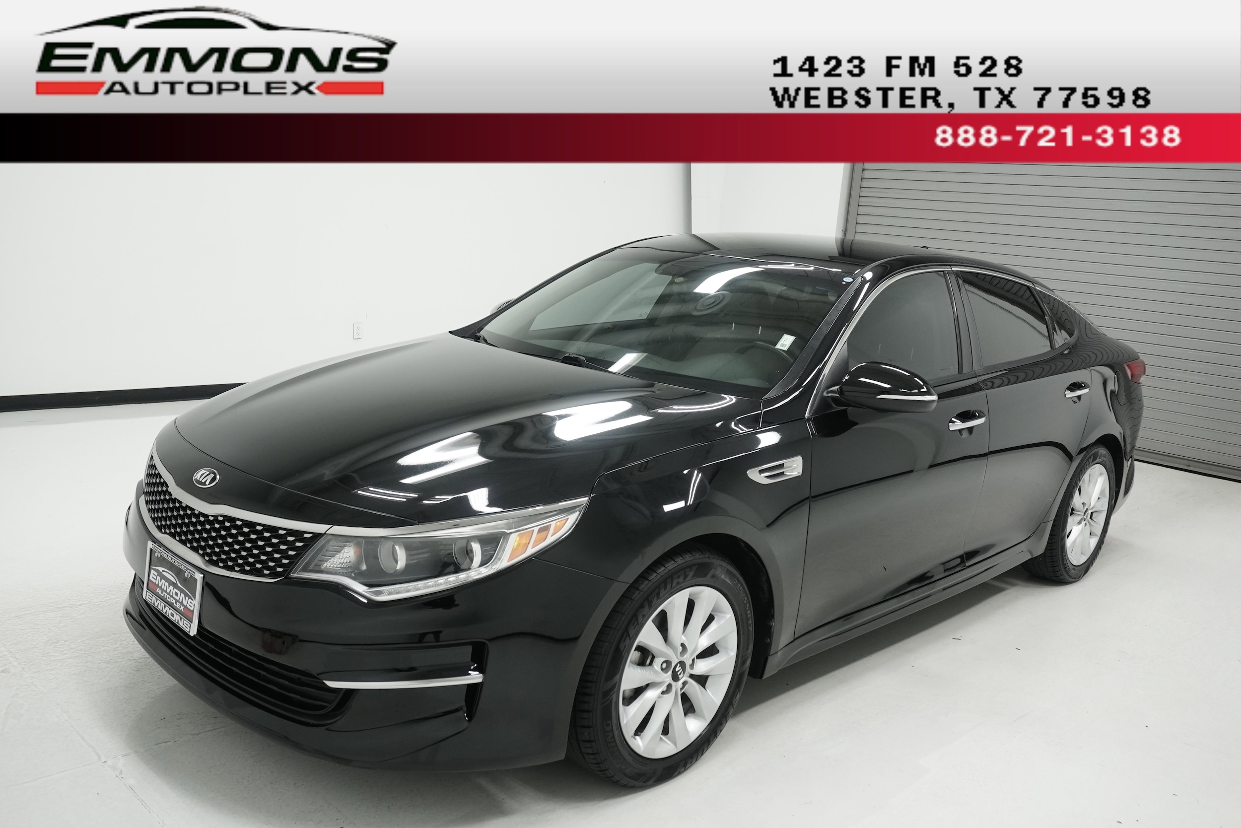 2017 Kia Optima EX AT's photo