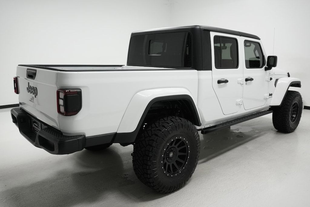 Used 2020 Jeep Gladiator Altitude Truck Crew Cab