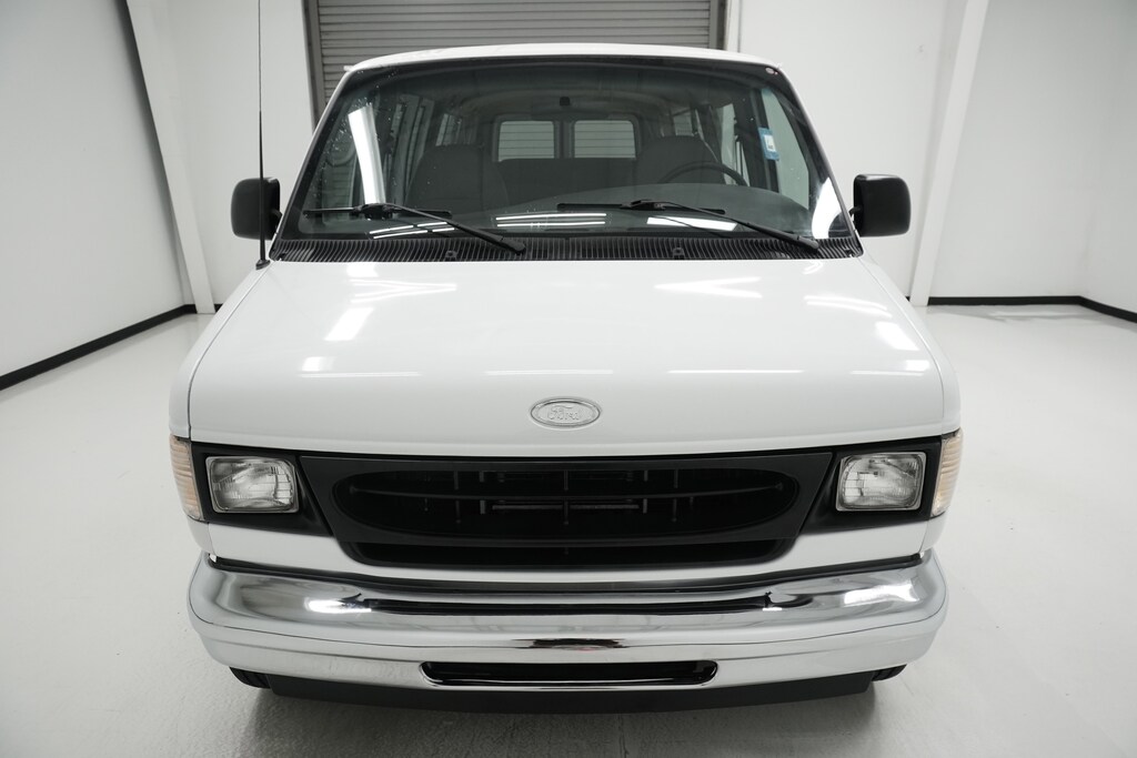Used 2002 Ford E-350 Super Duty XL Wagon Extended Wagon