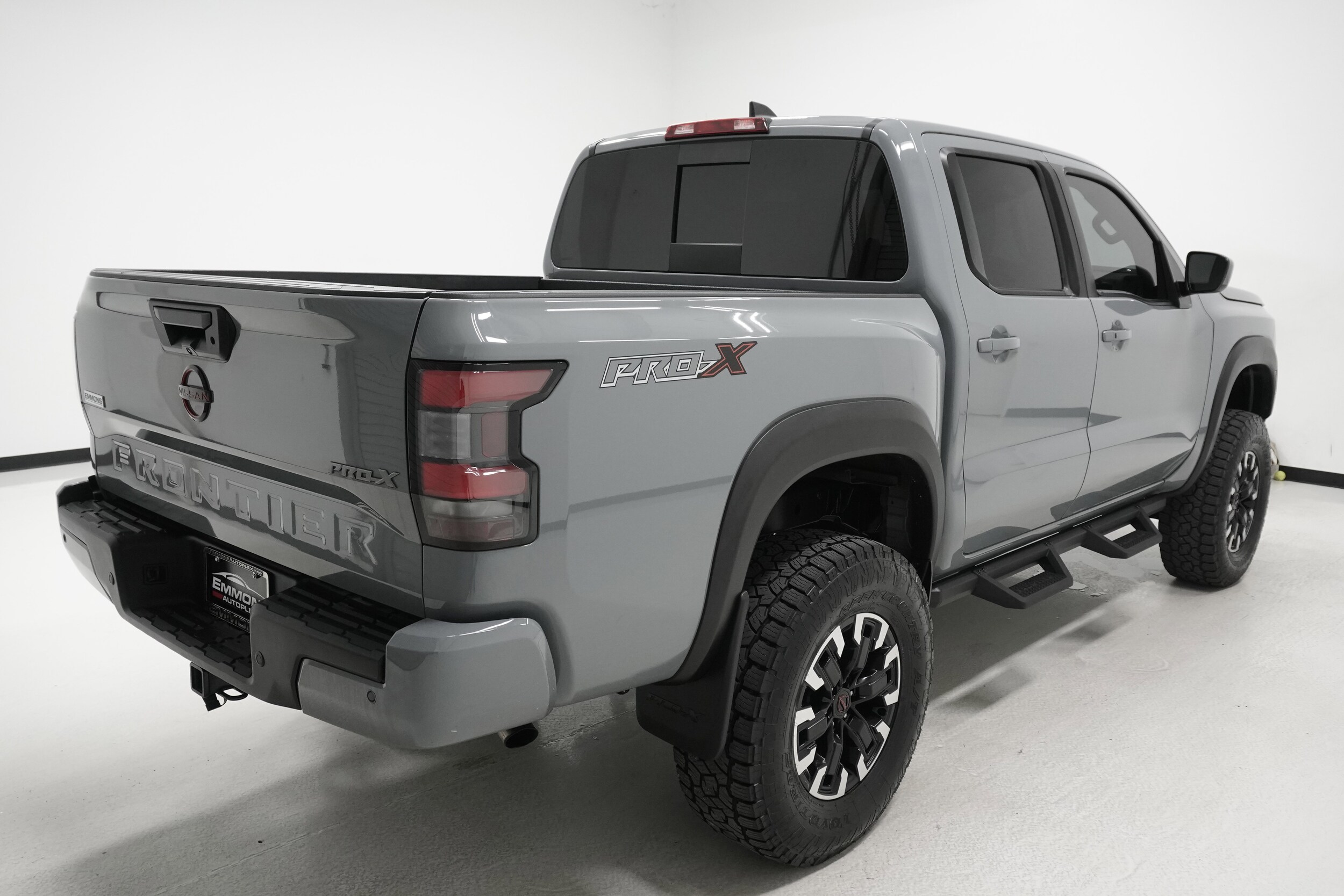 2023 Nissan Frontier PRO-X photo 4
