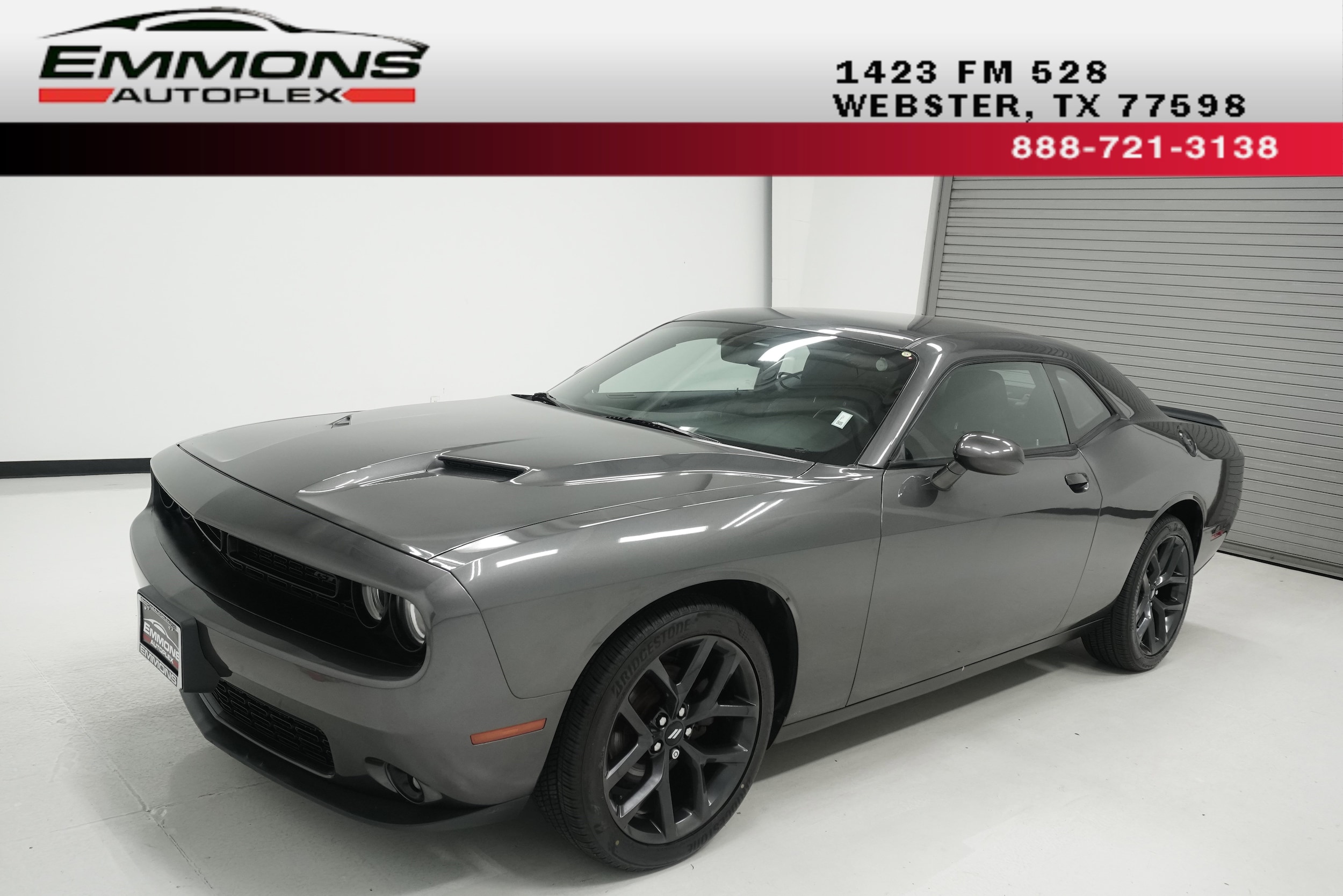 2019 Dodge Challenger SXT Auto's photo