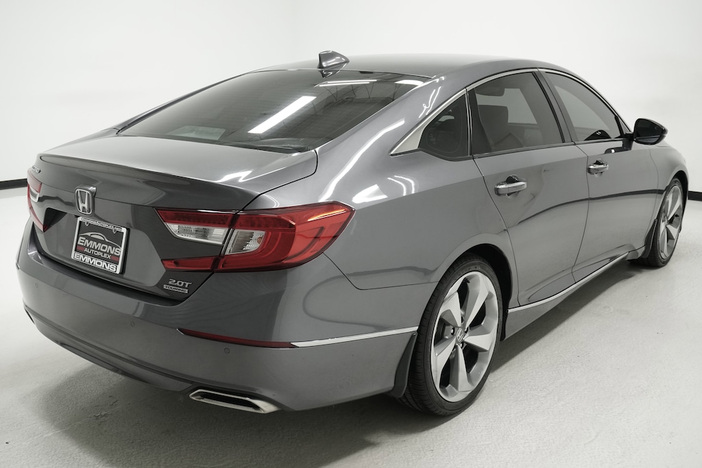Used 2018 Honda Accord Touring 2.0T Sedan