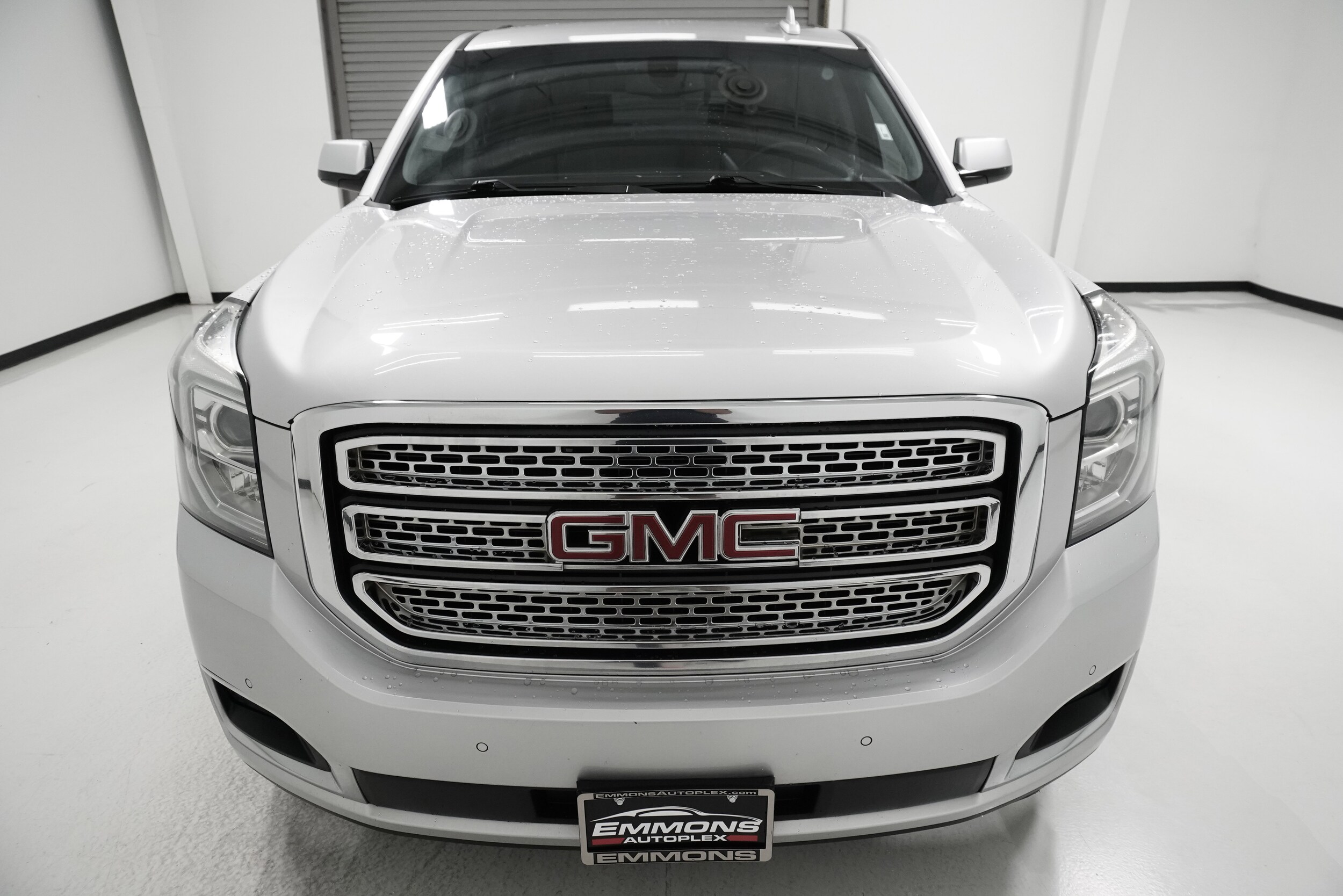 2018 Gmc Yukon SLE photo 2