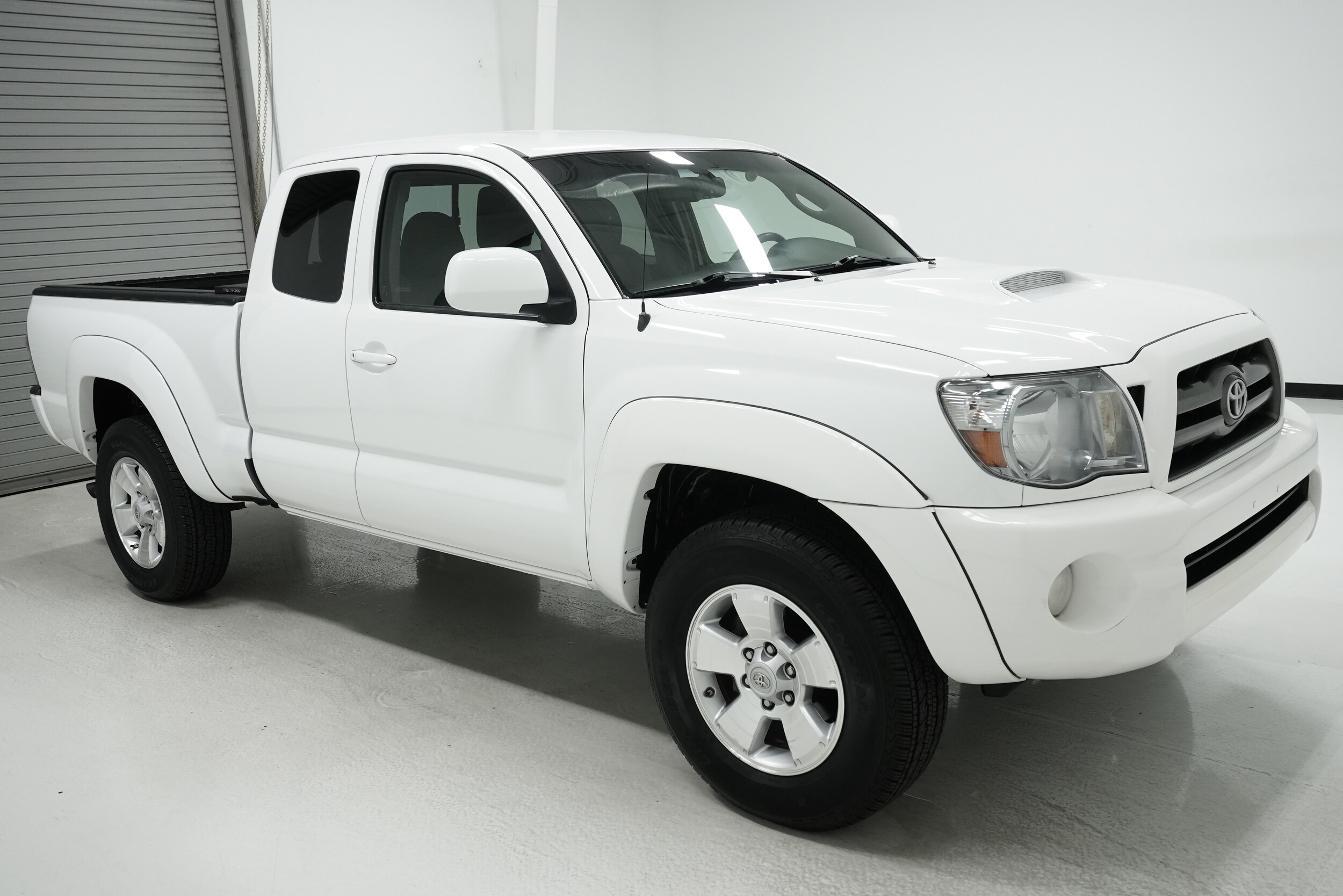 2009 Toyota Tacoma PreRunner photo 3