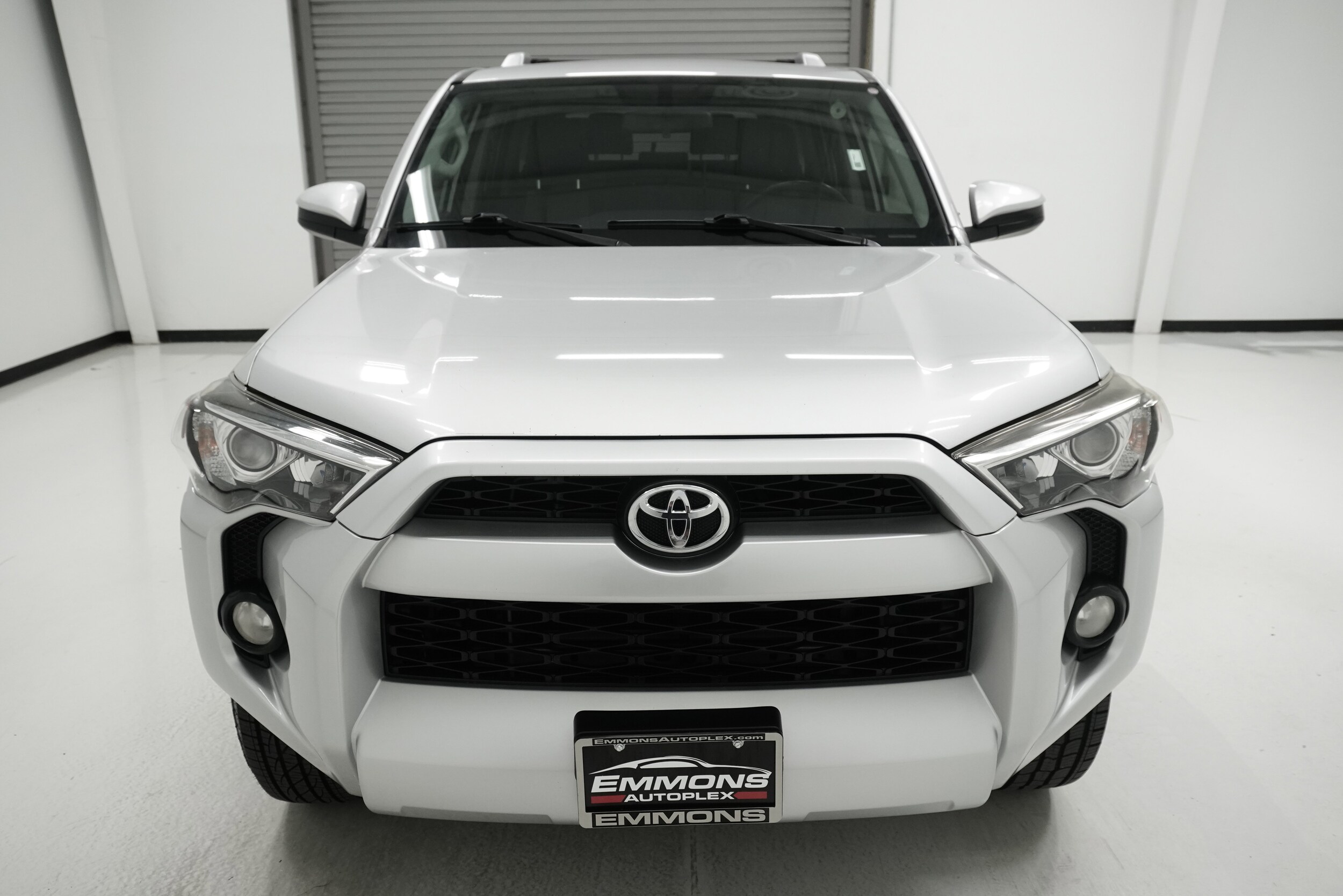 2016 Toyota 4Runner SR5 Premium photo 2